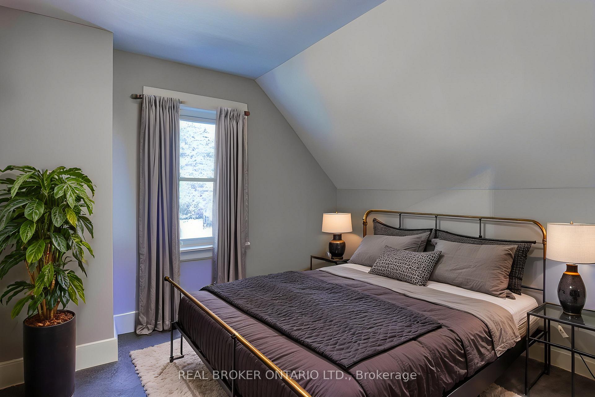 Photo 26 of 370 Main Street E, Minto — HOMEH