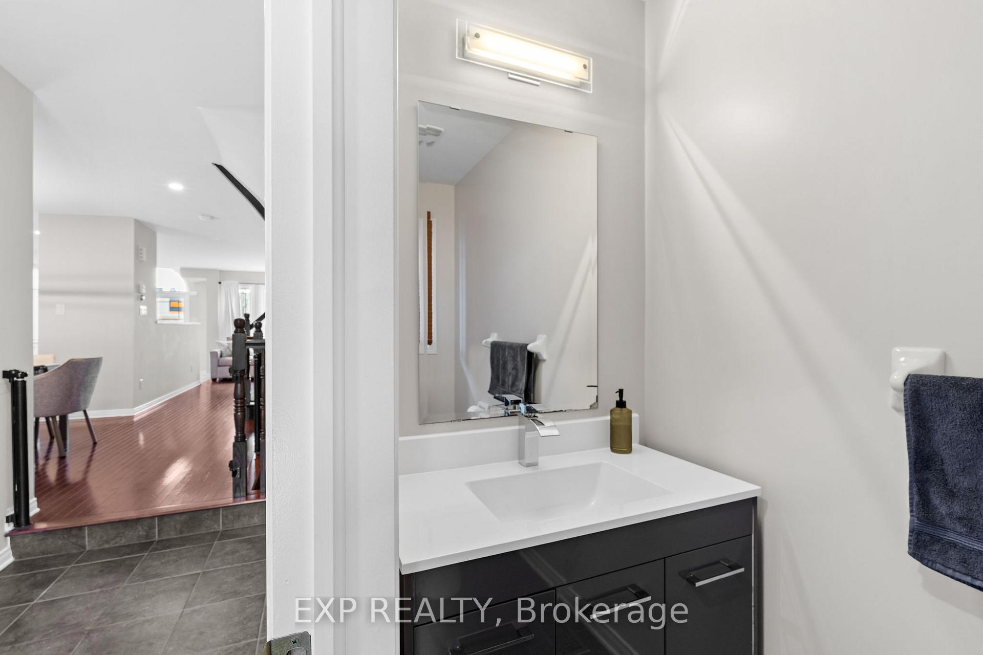 Photo 4 of 1461 Carronbridge Circle, Ottawa, Kanata - Emerald Meadows/Trailwest — HOMEH