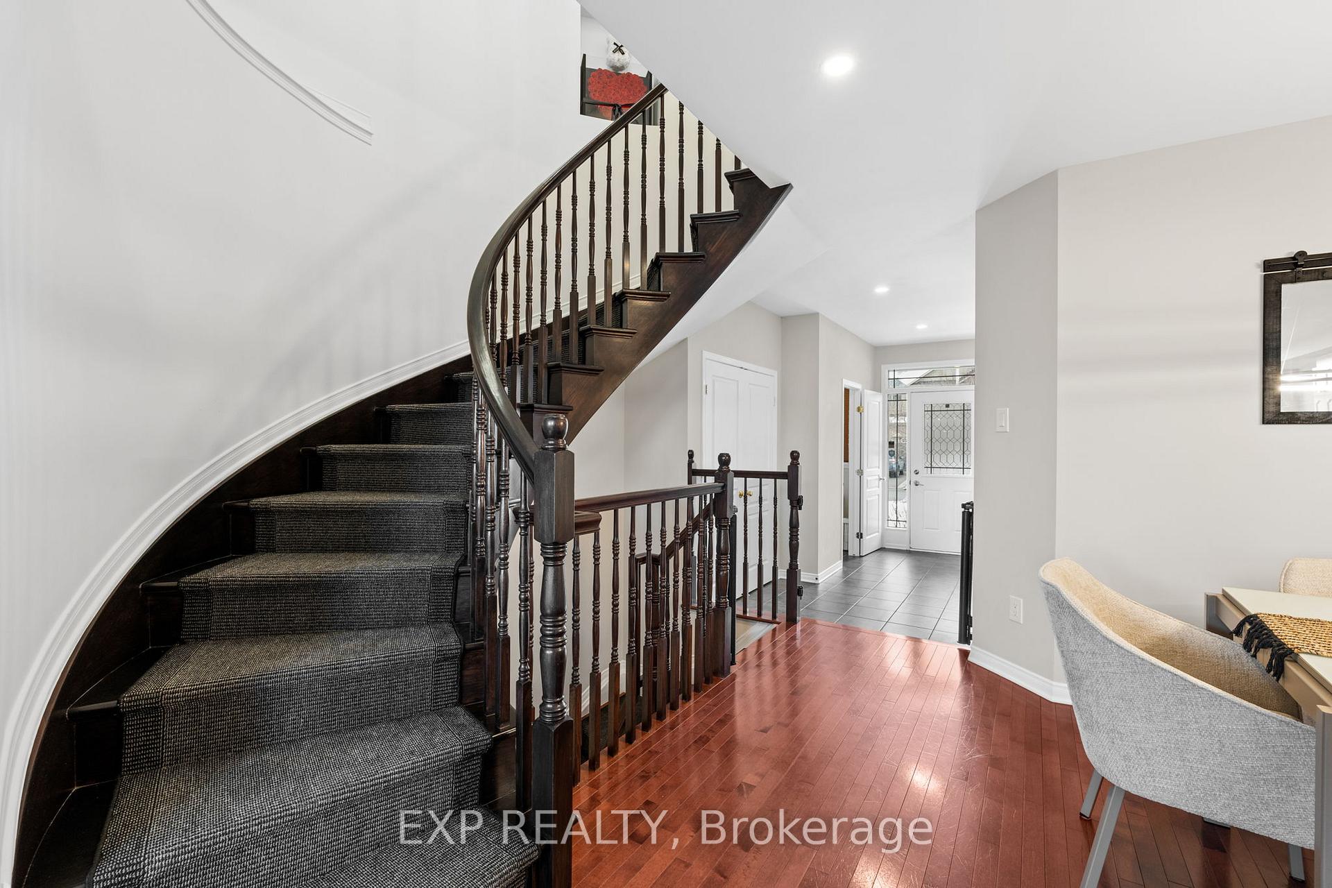Photo 8 of 1461 Carronbridge Circle, Ottawa, Kanata - Emerald Meadows/Trailwest — HOMEH