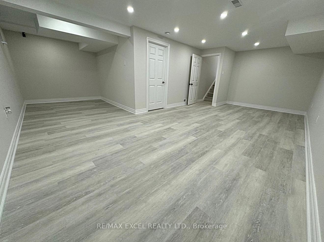 Photo 17 of 29 Arrowflight Drive, Markham, Bullock — HOMEH