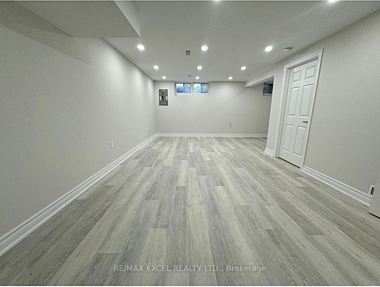 Photo 18 of 29 Arrowflight Drive, Markham, Bullock — HOMEH