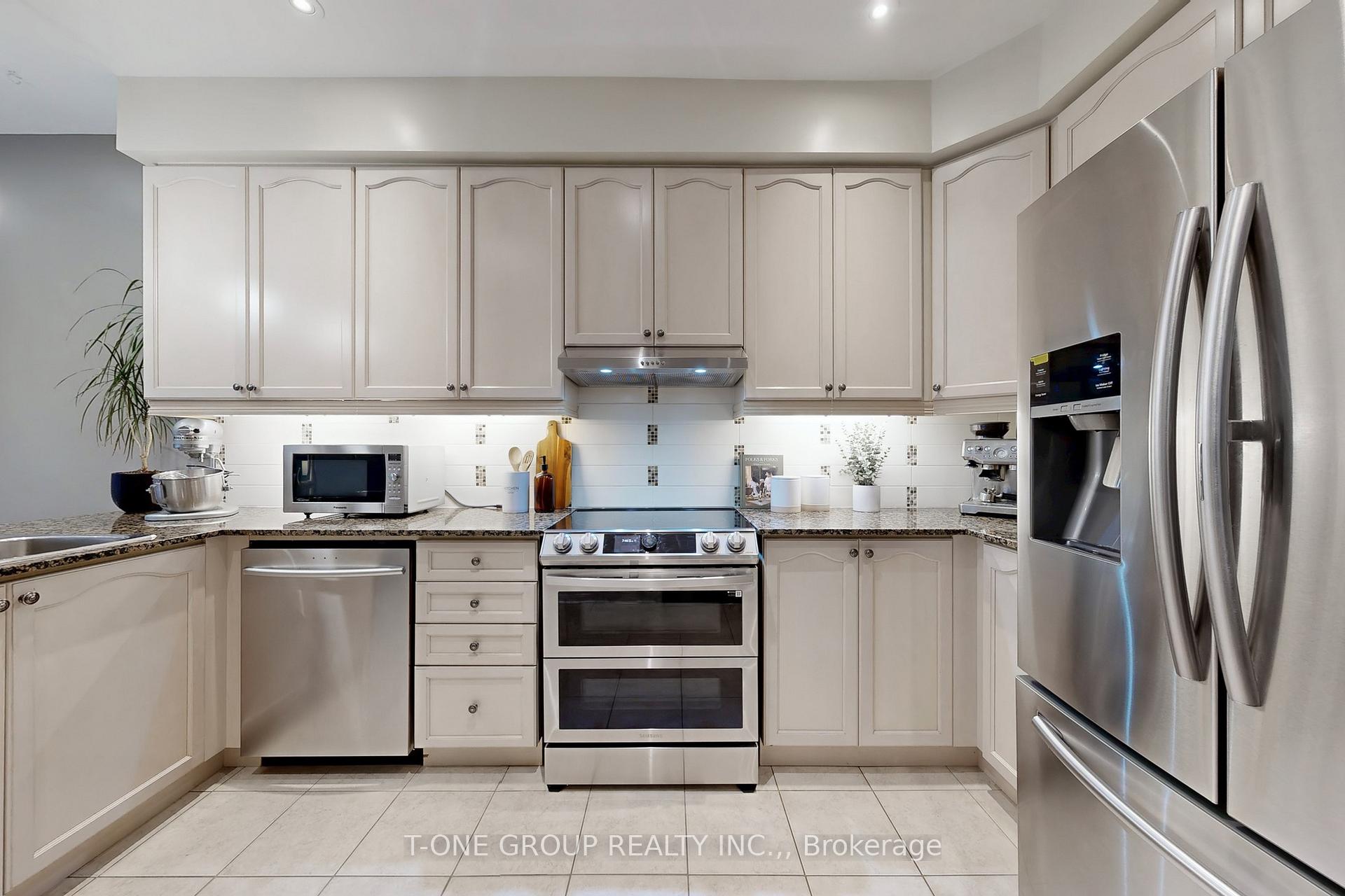 Photo 4 of 55 Princess Diana Drive, Markham, Cathedraltown — HOMEH