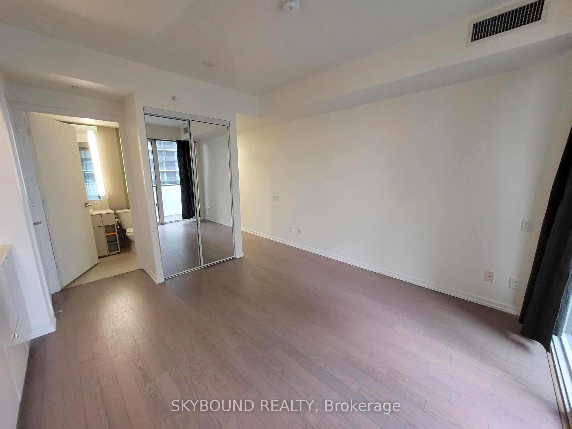 Photo 8 of Unit 2302, 101 Peter Street, Toronto, Waterfront Communities — HOMEH