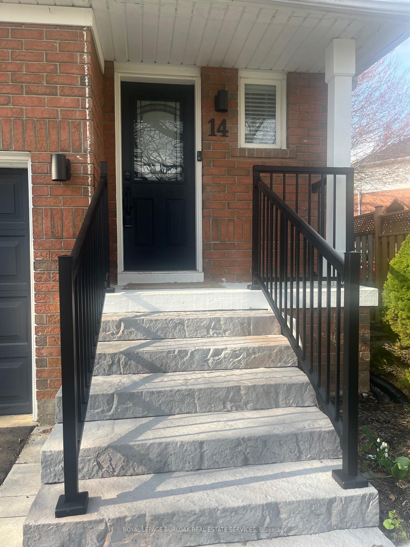 Photo 4 of 14 Thornlodge Drive, Hamilton, Waterdown — HOMEH