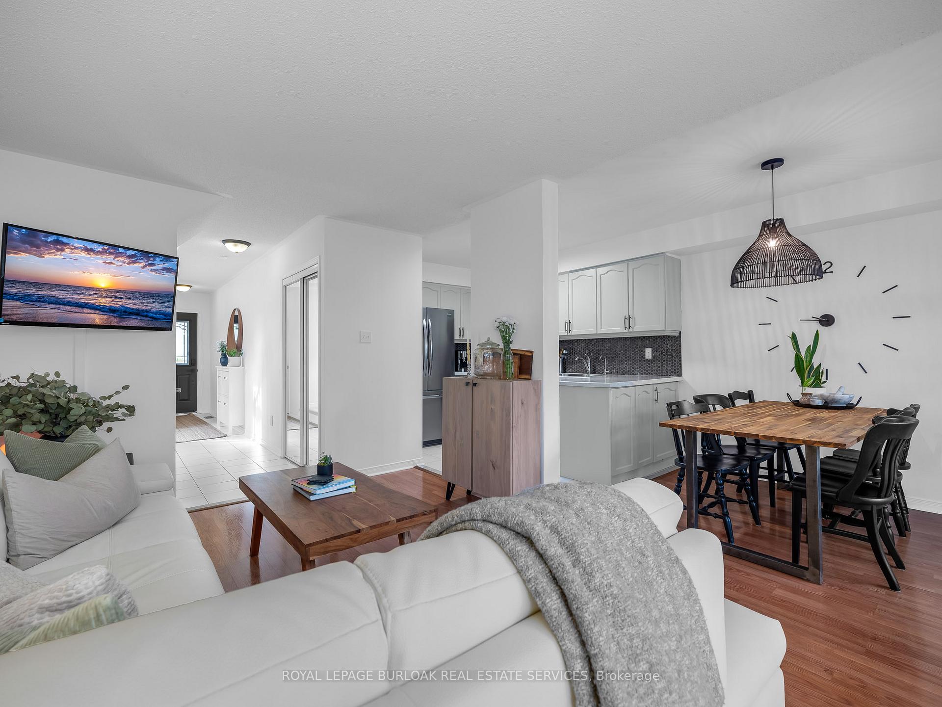 Photo 13 of 14 Thornlodge Drive, Hamilton, Waterdown — HOMEH