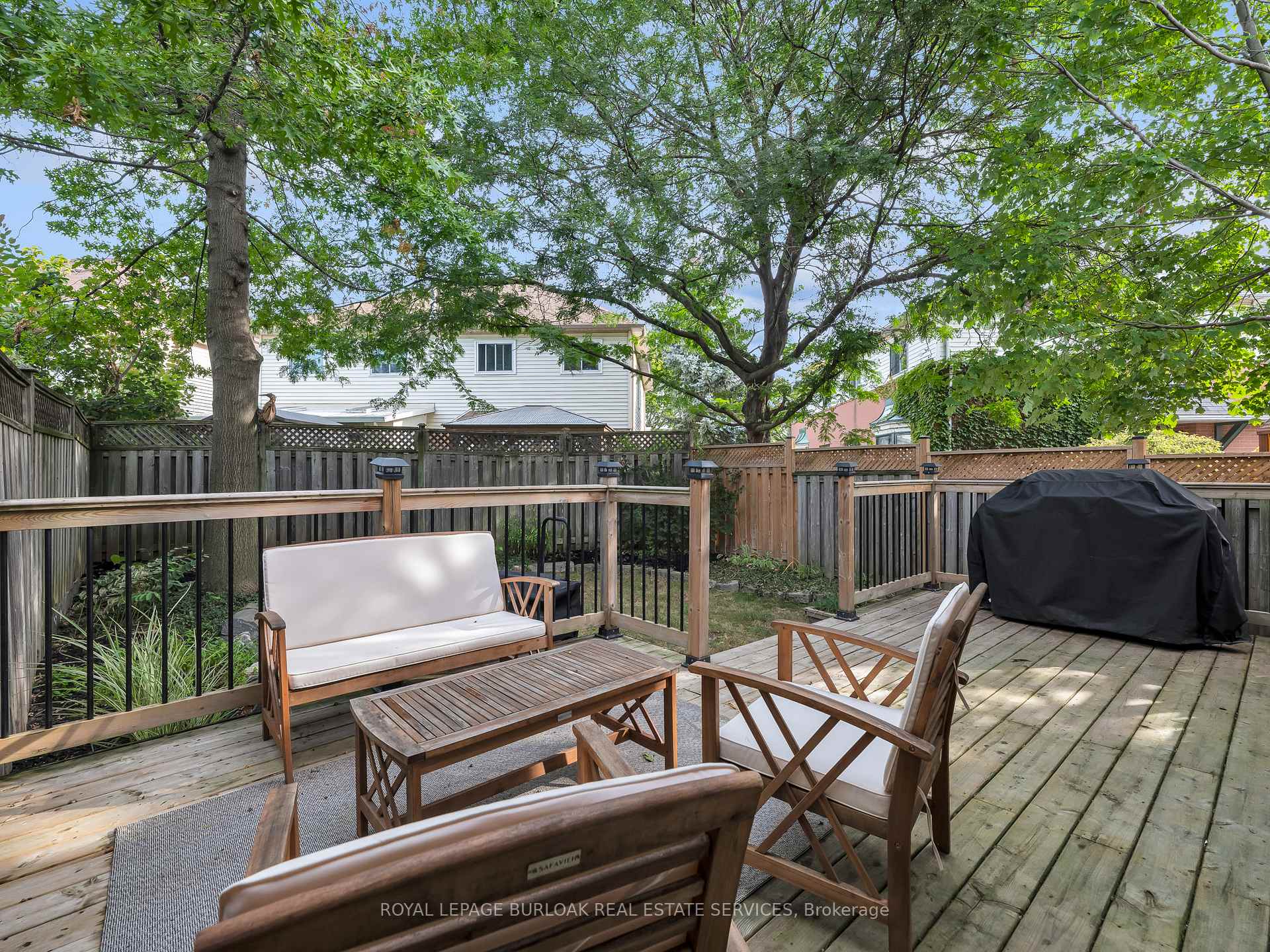 Photo 28 of 14 Thornlodge Drive, Hamilton, Waterdown — HOMEH