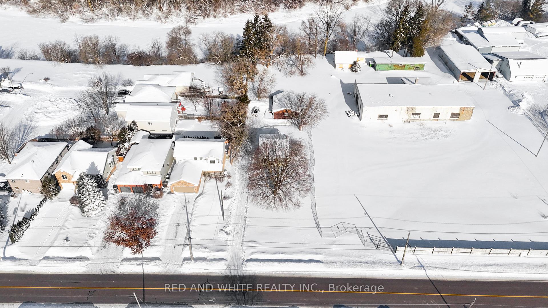 Photo 3 of 107 Bloomingdale Road N, Kitchener — HOMEH