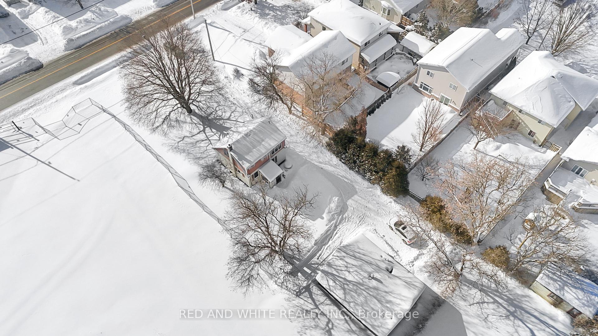 Photo 8 of 107 Bloomingdale Road N, Kitchener — HOMEH