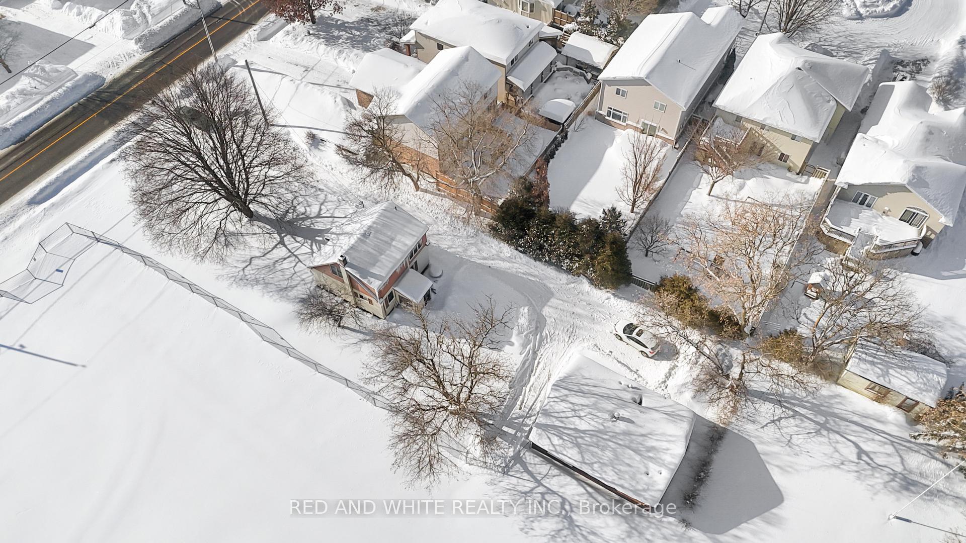 Photo 9 of 107 Bloomingdale Road N, Kitchener — HOMEH