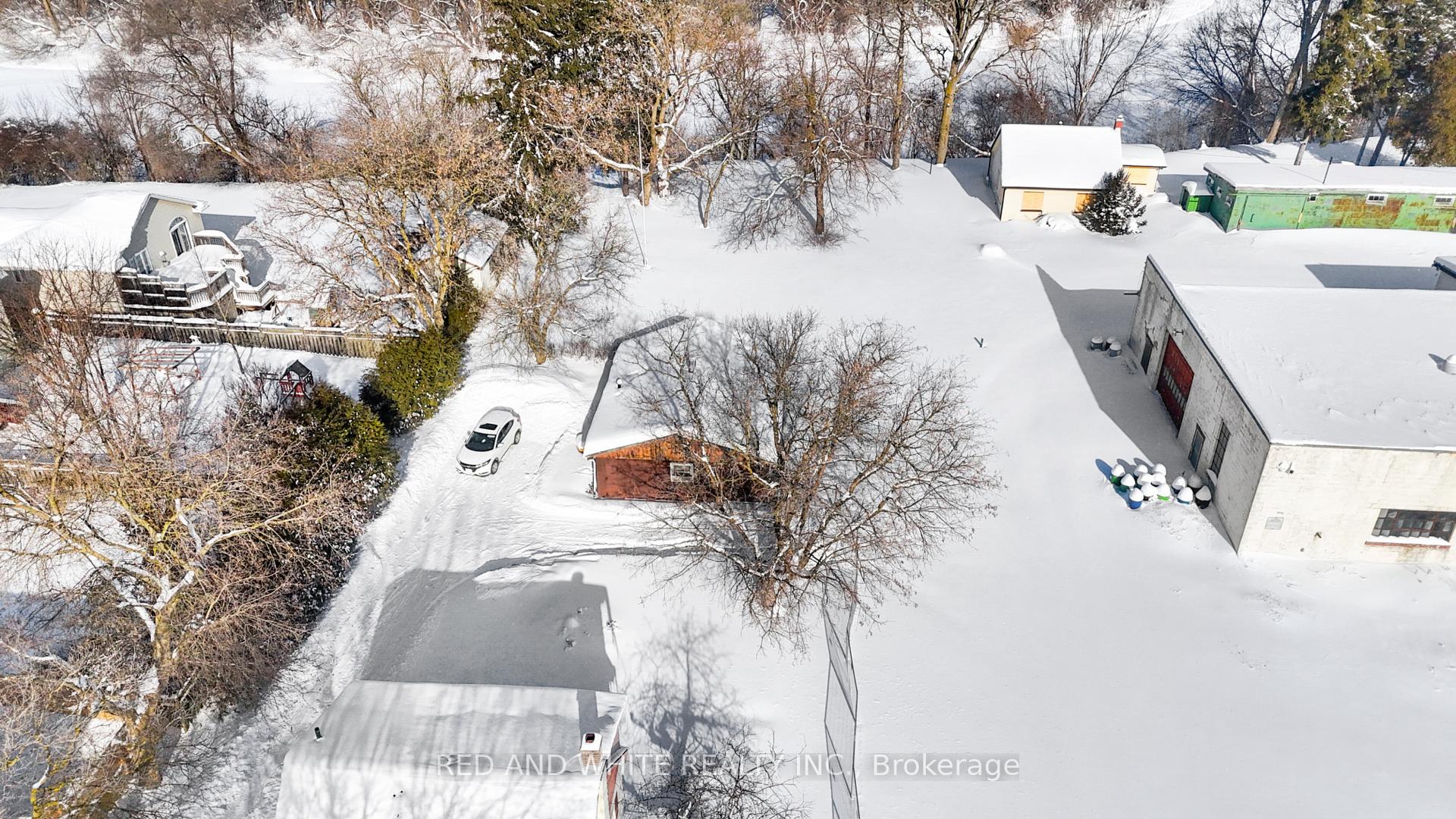 Photo 10 of 107 Bloomingdale Road N, Kitchener — HOMEH