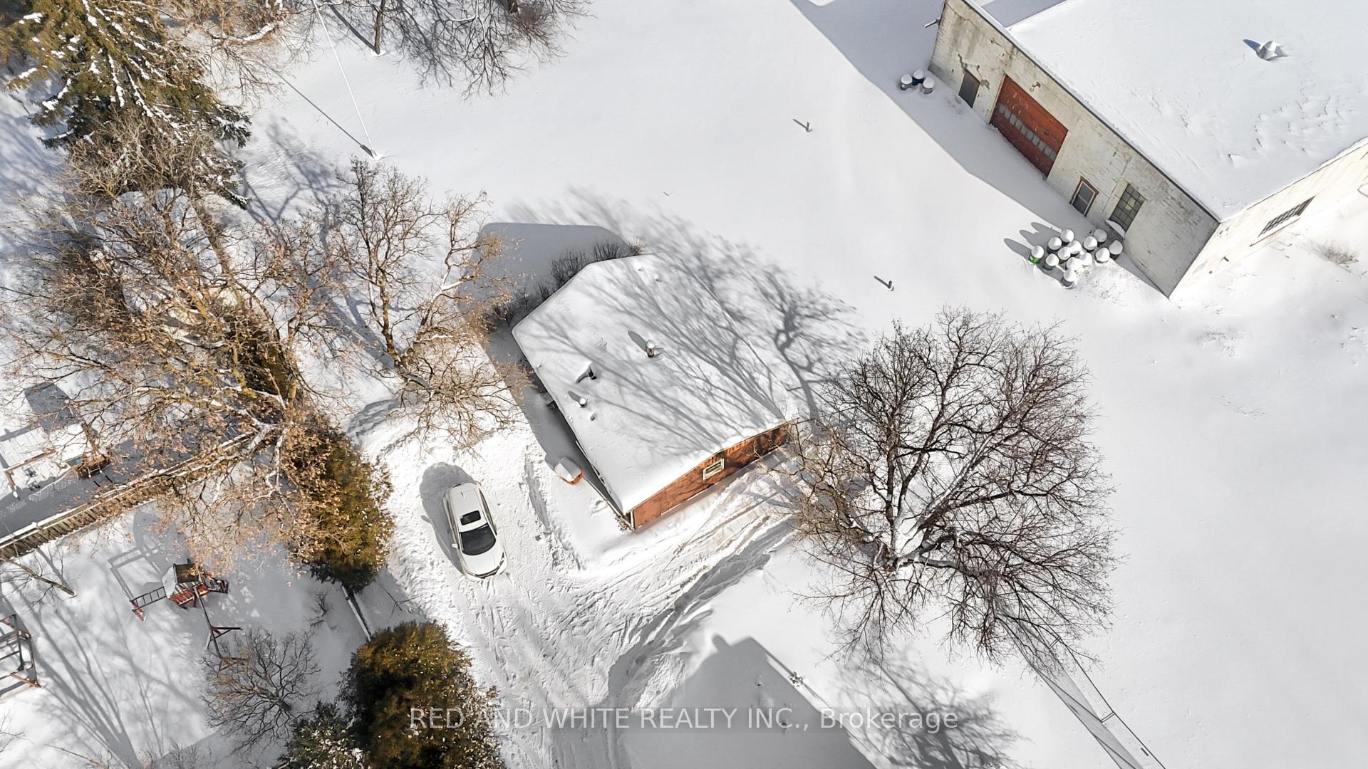 Photo 11 of 107 Bloomingdale Road N, Kitchener — HOMEH