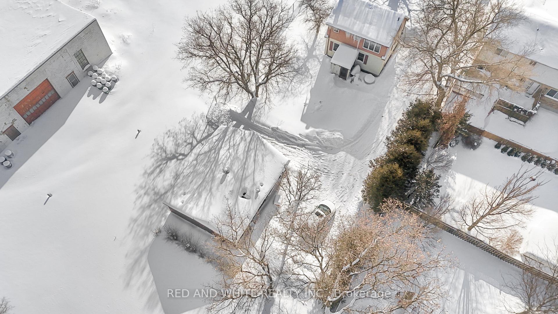 Photo 13 of 107 Bloomingdale Road N, Kitchener — HOMEH