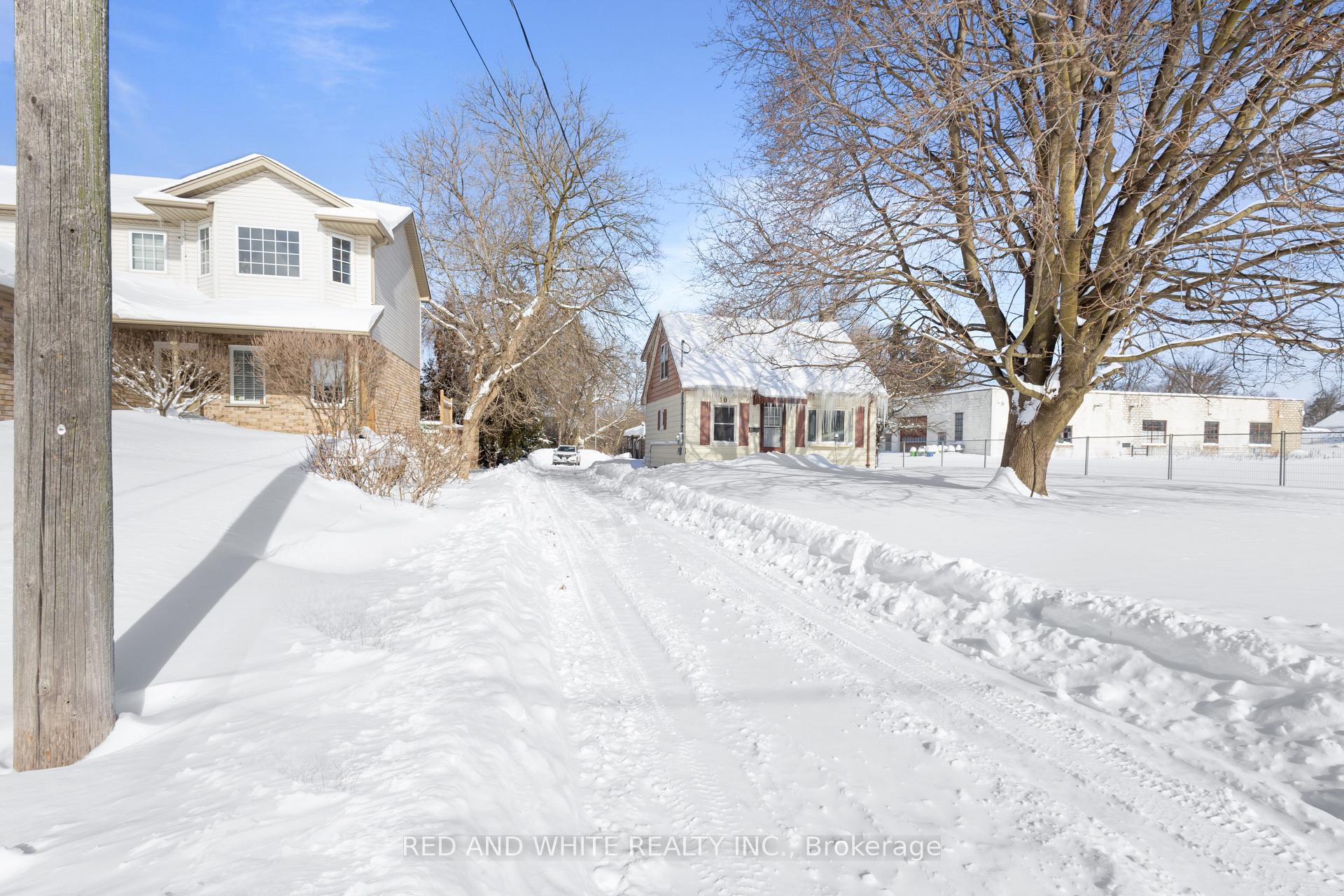 Photo 20 of 107 Bloomingdale Road N, Kitchener — HOMEH
