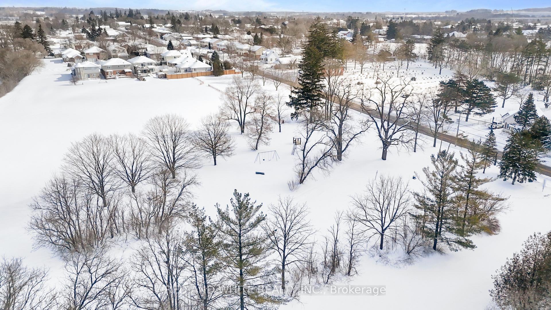 Photo 32 of 107 Bloomingdale Road N, Kitchener — HOMEH