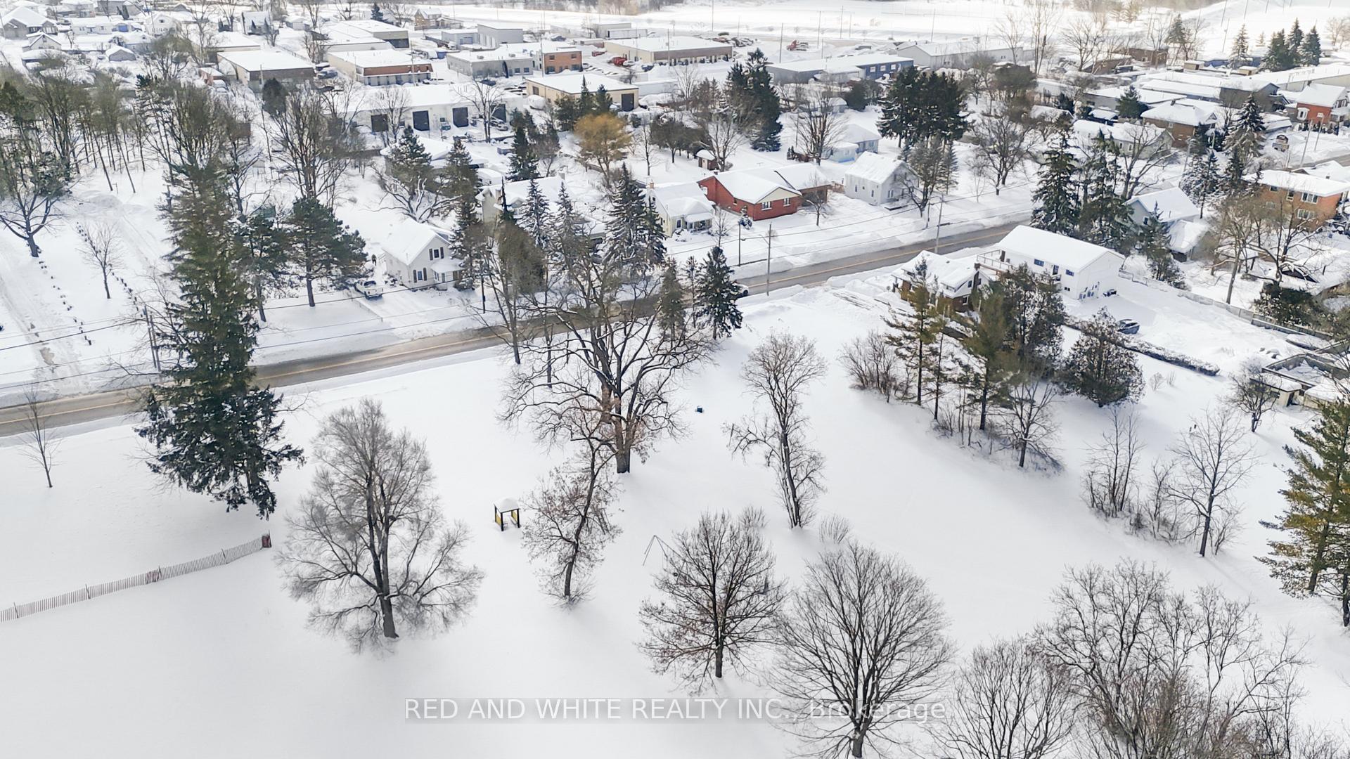 Photo 36 of 107 Bloomingdale Road N, Kitchener — HOMEH