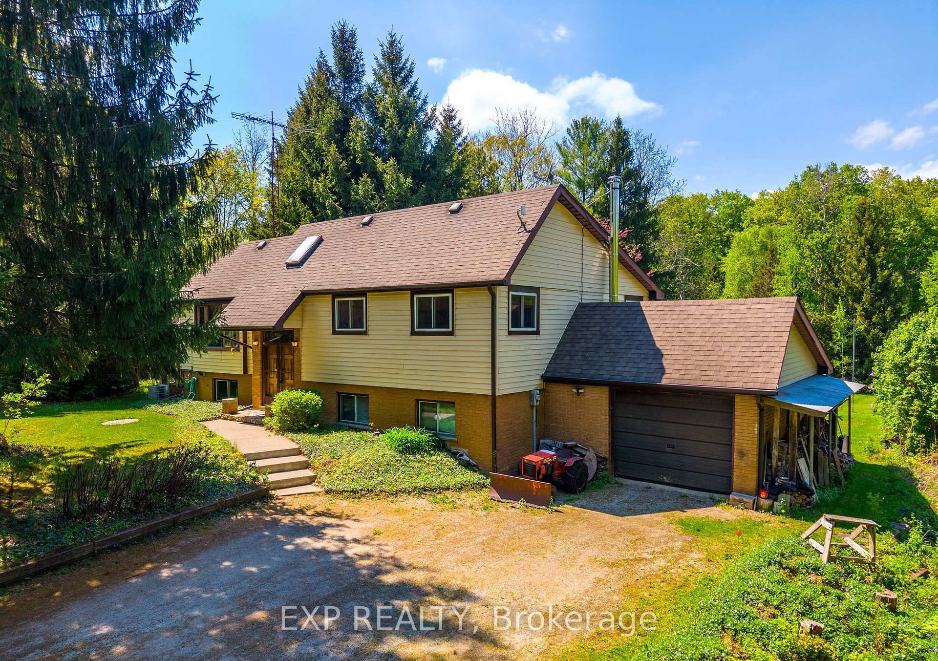 Photo 1 of 1215 Derry Road, Milton, Rural Milton West — HOMEH
