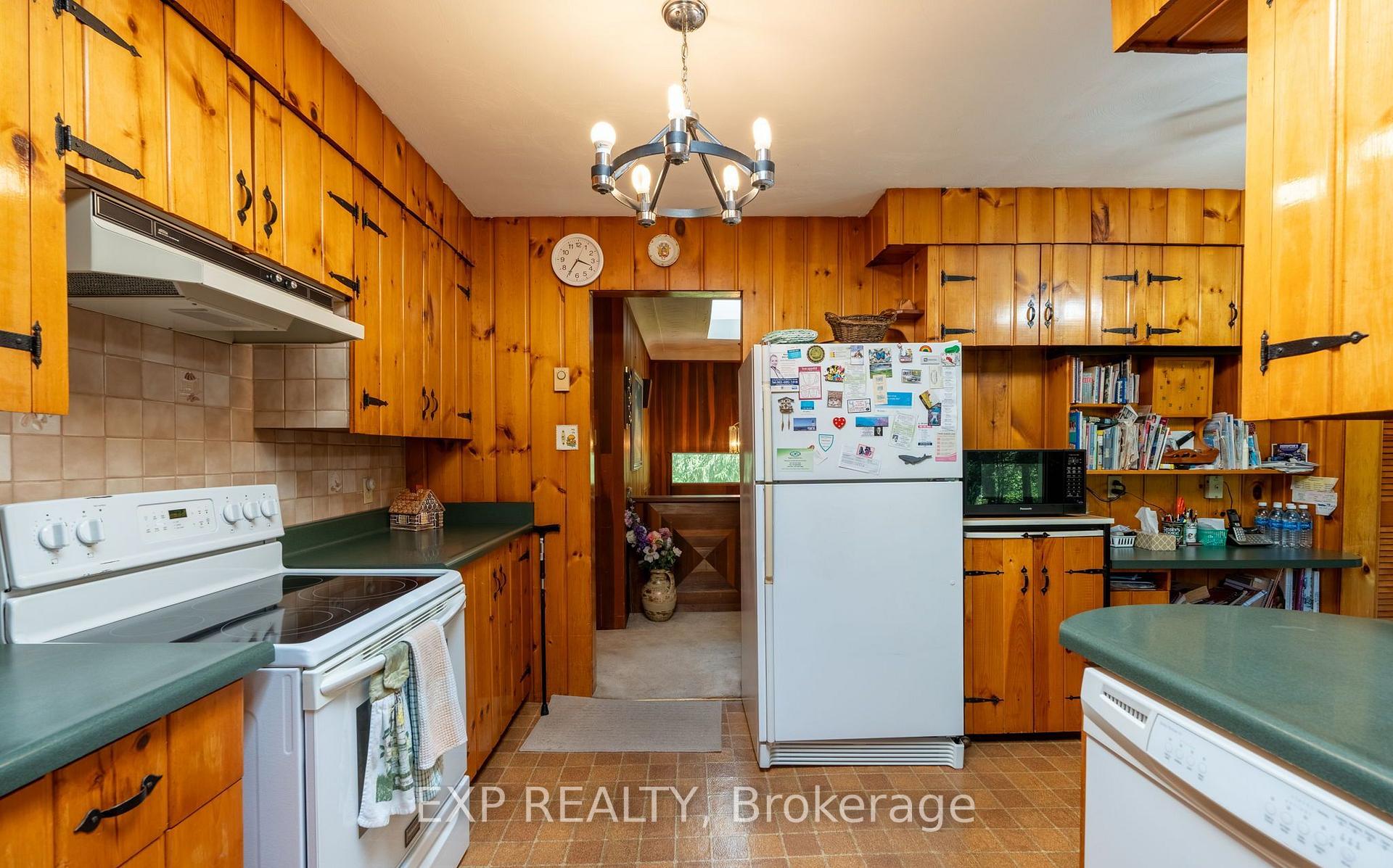 Photo 12 of 1215 Derry Road, Milton, Rural Milton West — HOMEH