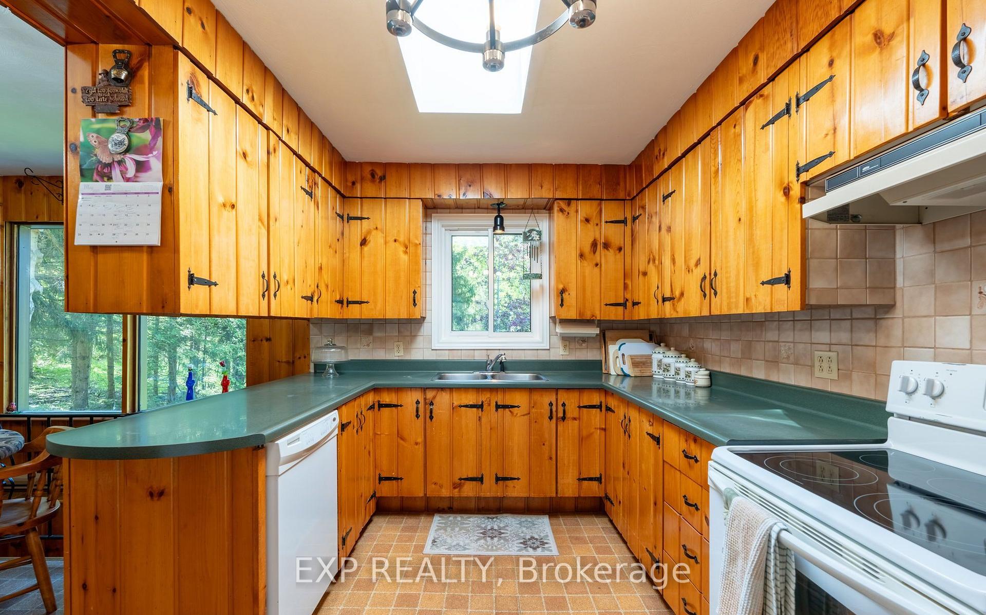 Photo 13 of 1215 Derry Road, Milton, Rural Milton West — HOMEH