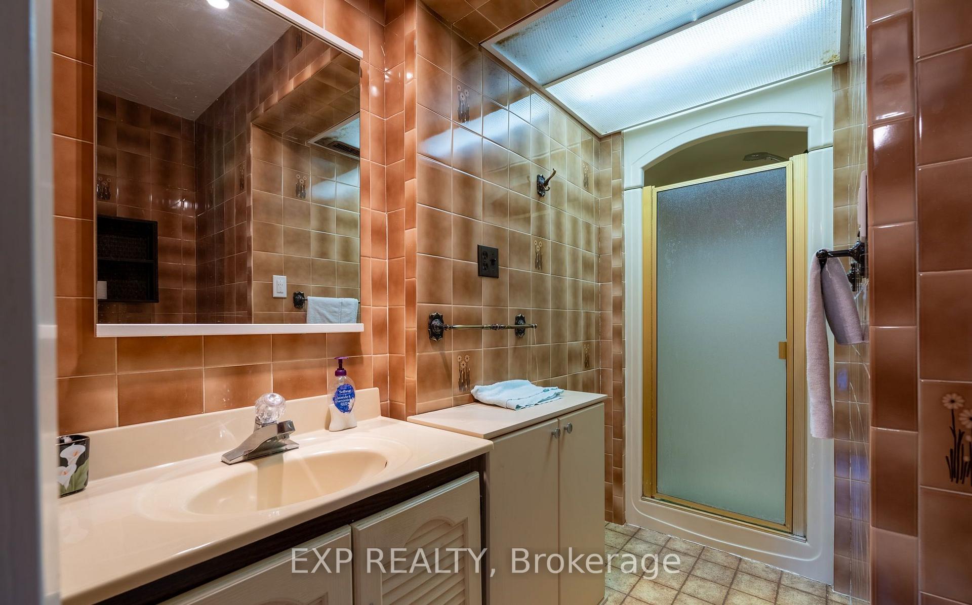 Photo 29 of 1215 Derry Road, Milton, Rural Milton West — HOMEH