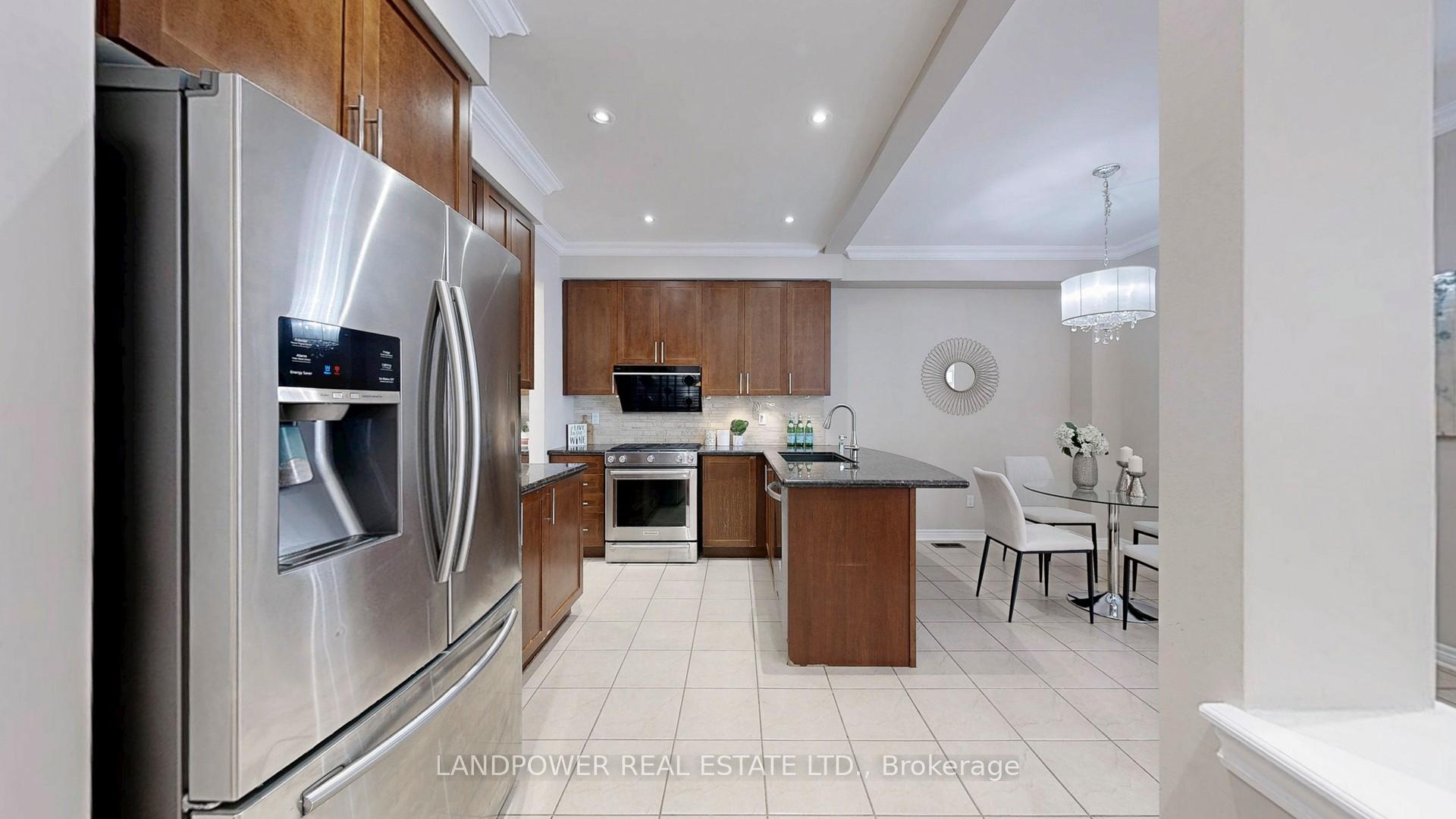 Photo 10 of 19 Snowcreek Street, Markham, Cornell — HOMEH