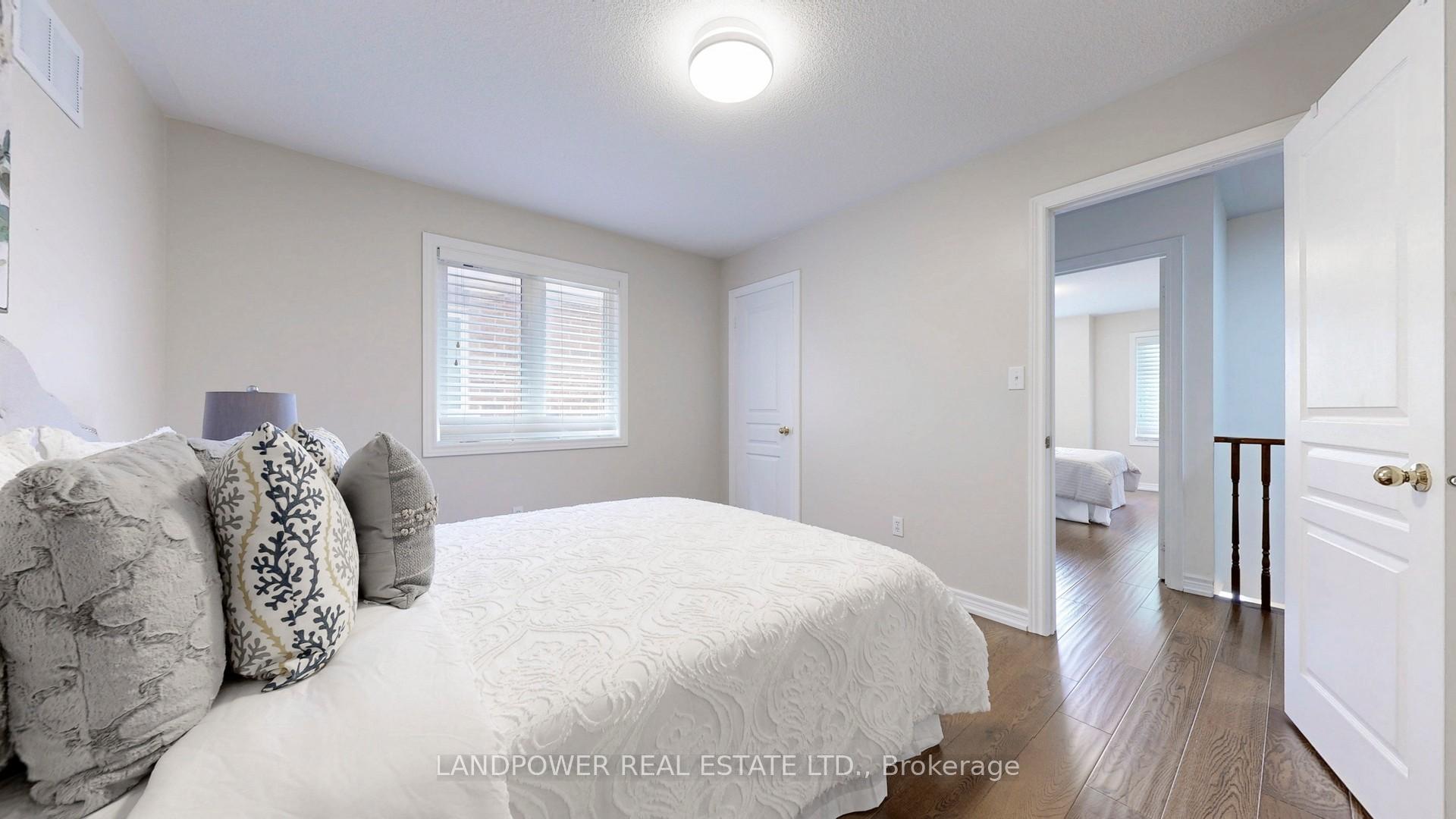 Photo 34 of 19 Snowcreek Street, Markham, Cornell — HOMEH