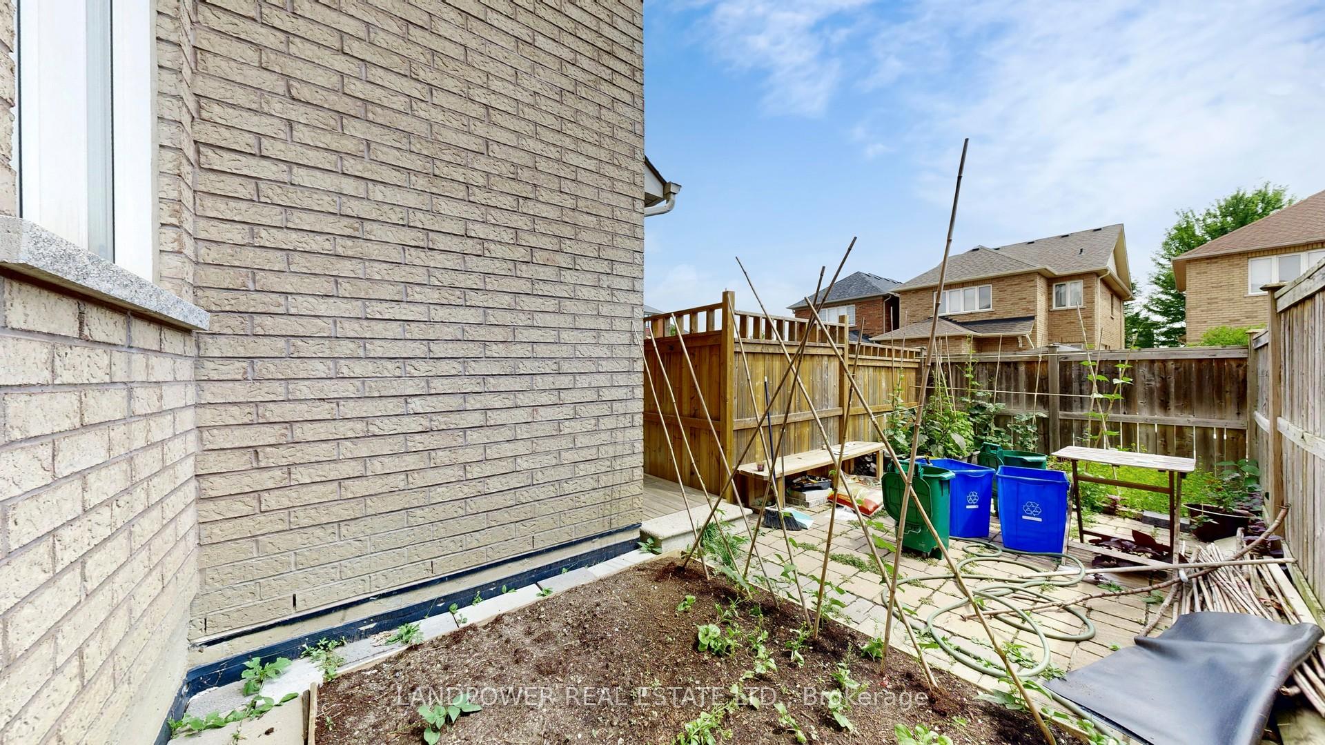 Photo 48 of 19 Snowcreek Street, Markham, Cornell — HOMEH