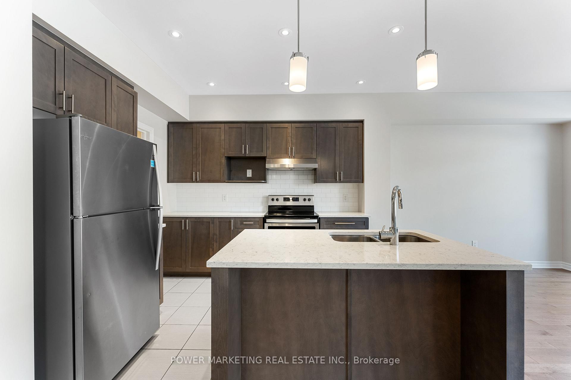 Photo 10 of 544 Triangle Street, Ottawa, Kanata - Emerald Meadows/Trailwest — HOMEH
