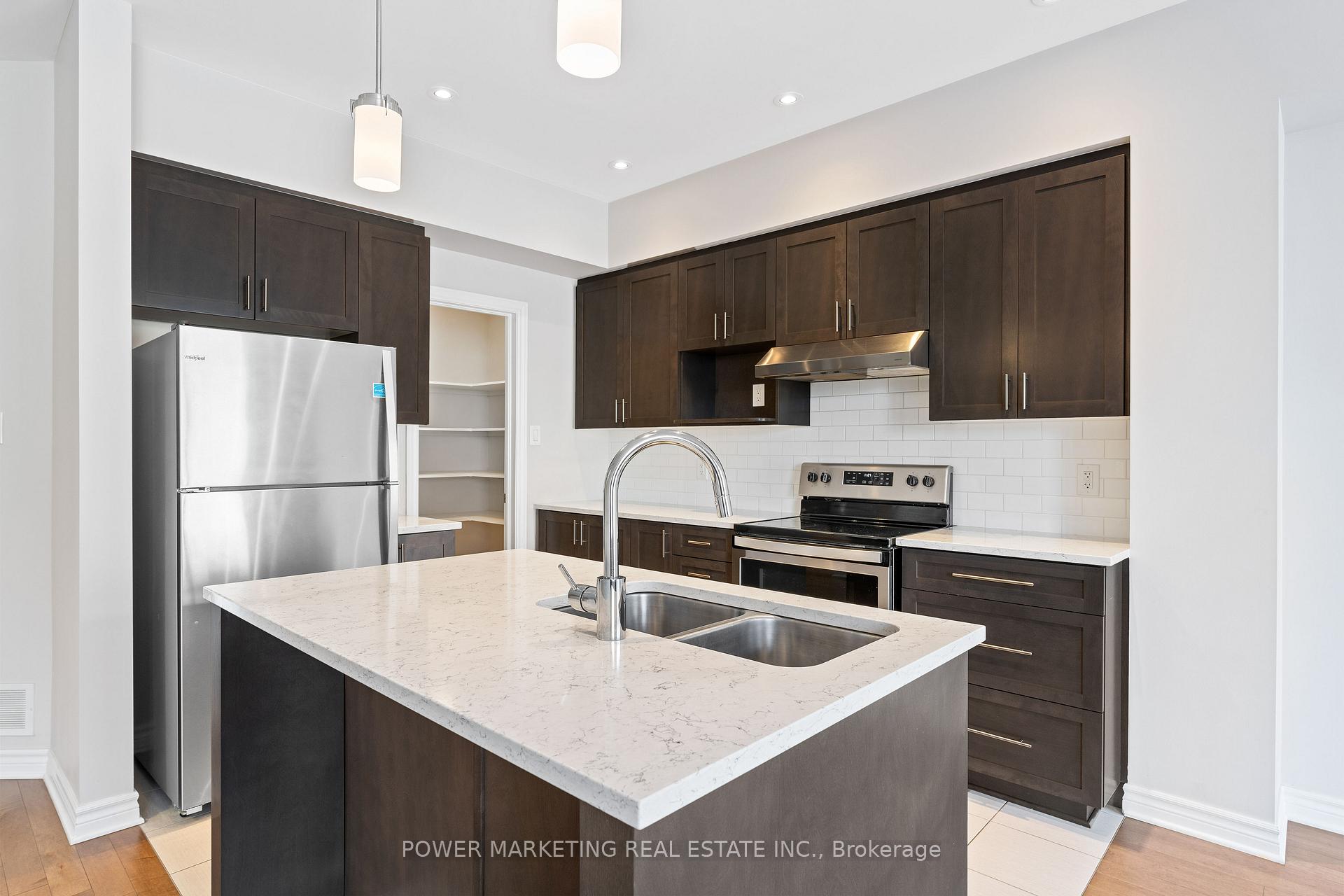 Photo 11 of 544 Triangle Street, Ottawa, Kanata - Emerald Meadows/Trailwest — HOMEH