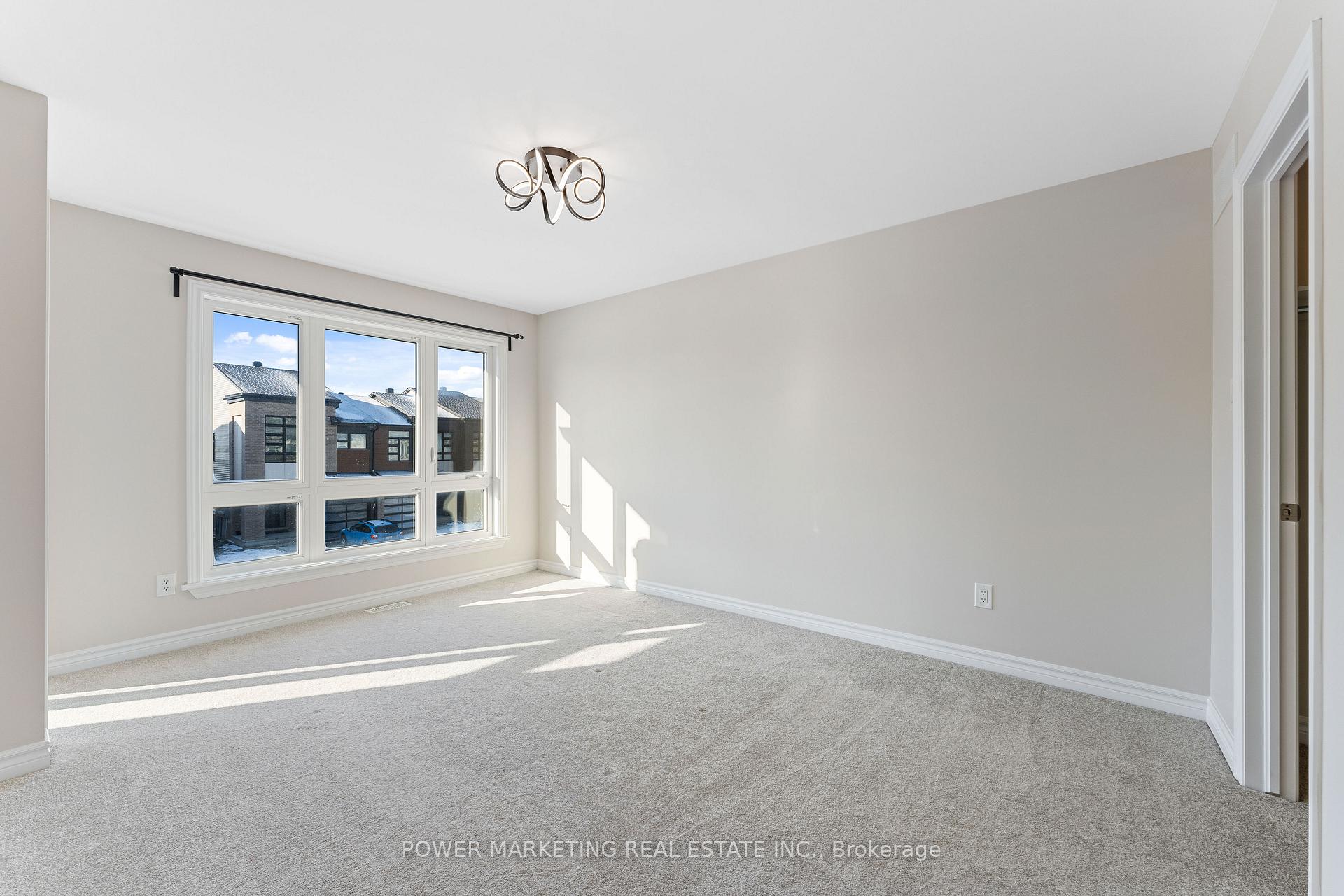 Photo 16 of 544 Triangle Street, Ottawa, Kanata - Emerald Meadows/Trailwest — HOMEH