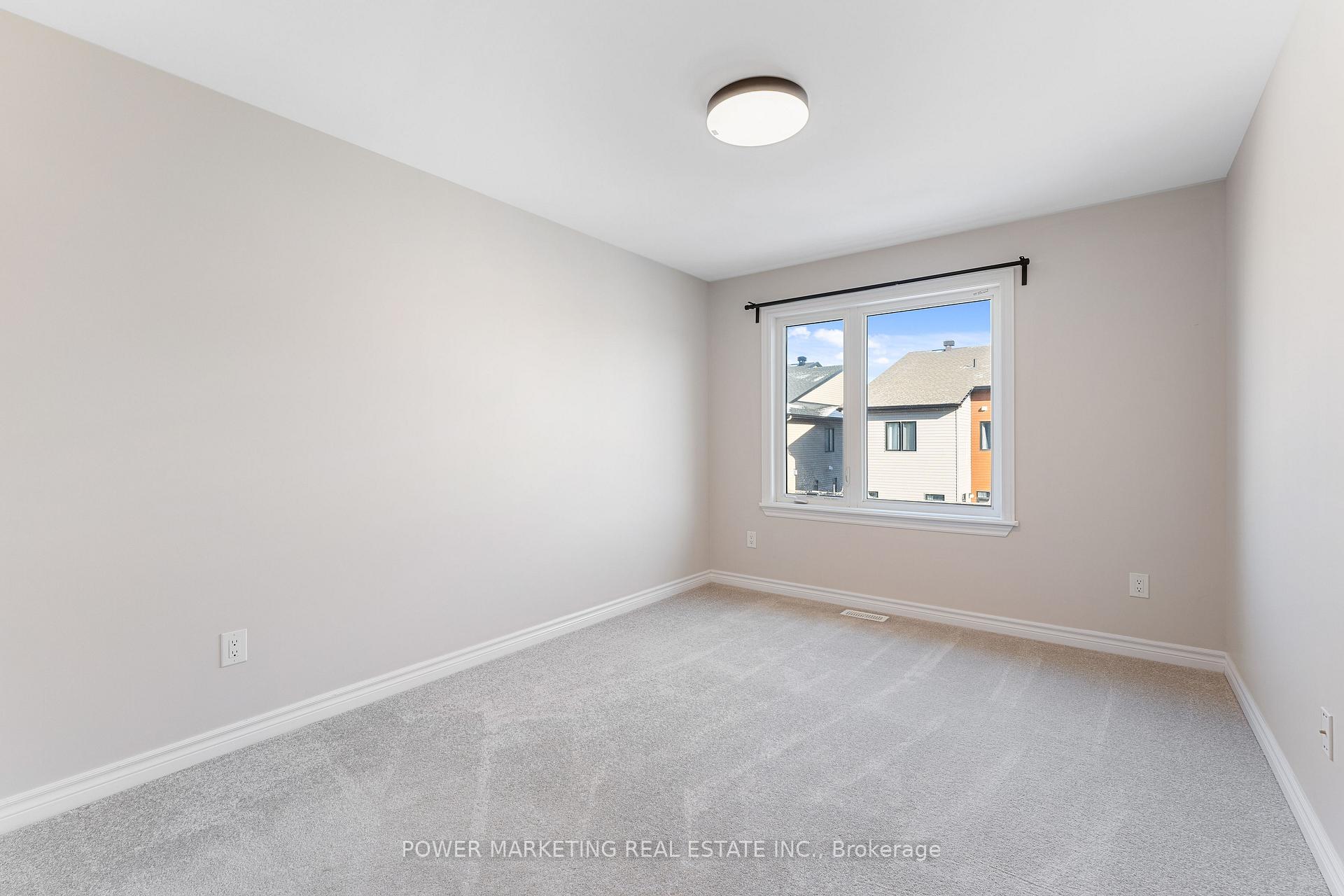 Photo 20 of 544 Triangle Street, Ottawa, Kanata - Emerald Meadows/Trailwest — HOMEH