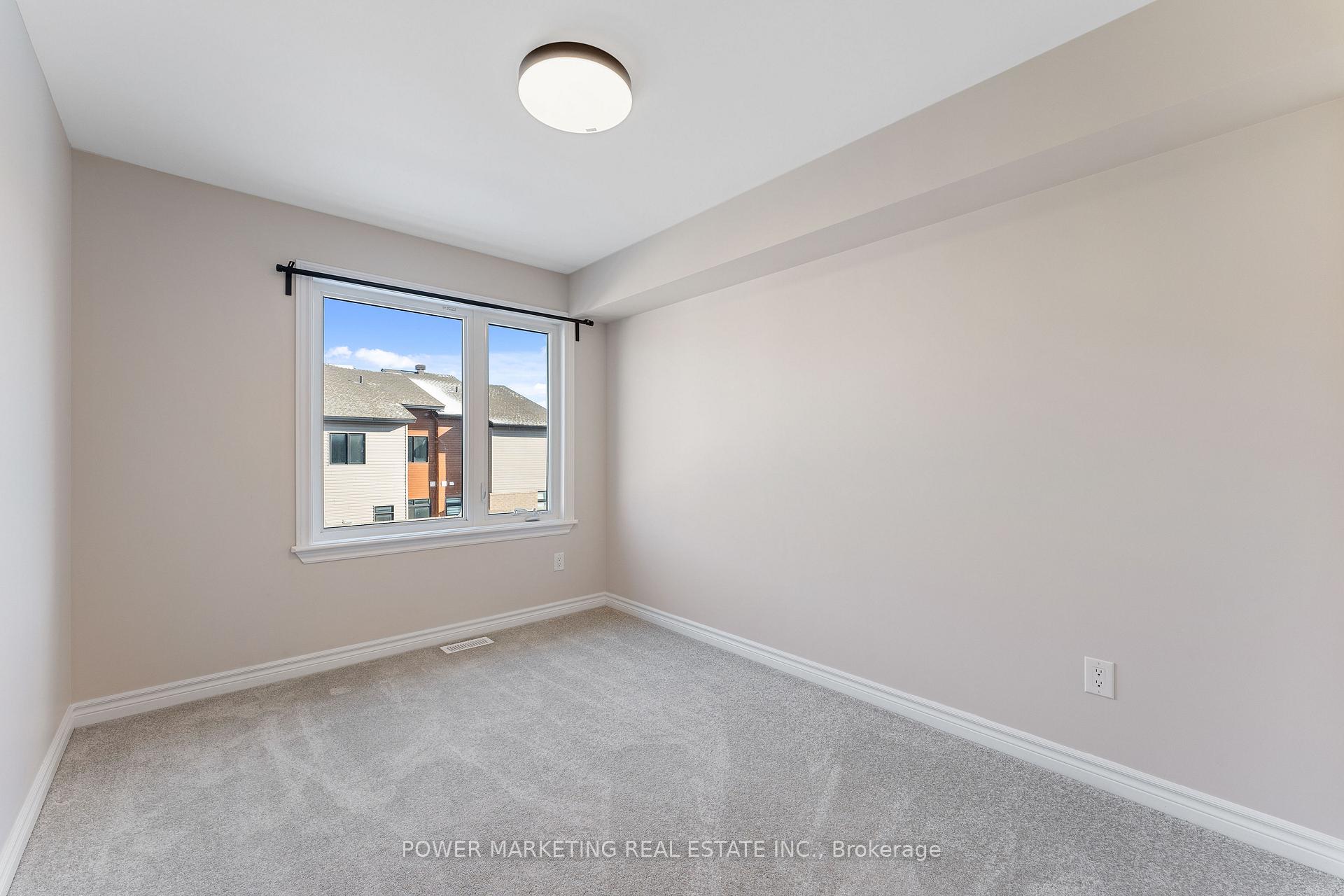 Photo 22 of 544 Triangle Street, Ottawa, Kanata - Emerald Meadows/Trailwest — HOMEH
