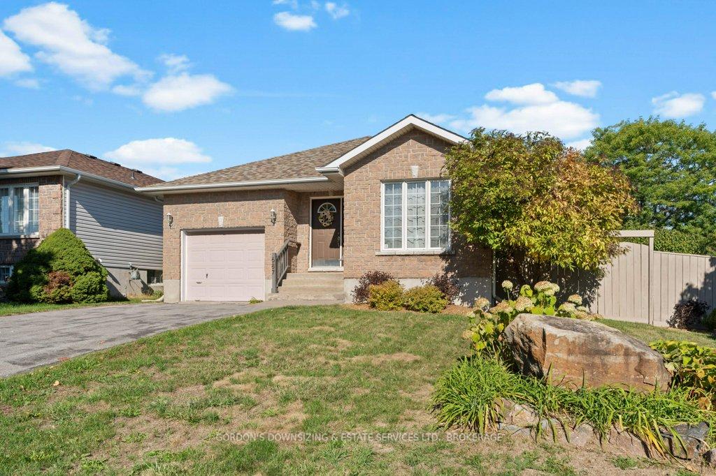 Photo 1 of 687 Arbour Crescent, Kingston, East Gardiners Rd — HOMEH