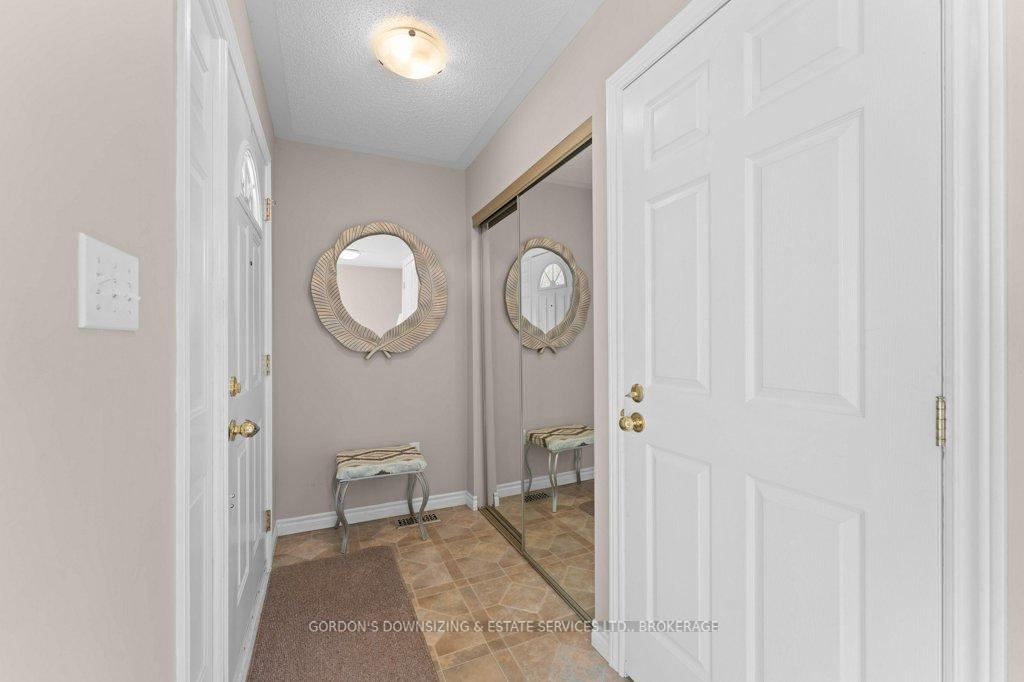 Photo 4 of 687 Arbour Crescent, Kingston, East Gardiners Rd — HOMEH