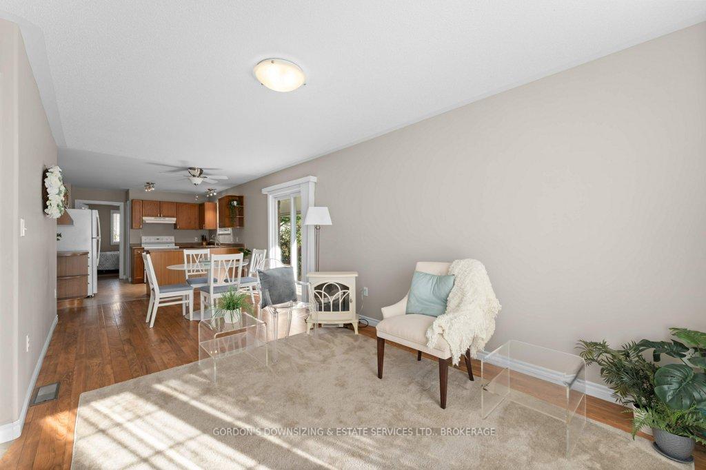 Photo 5 of 687 Arbour Crescent, Kingston, East Gardiners Rd — HOMEH