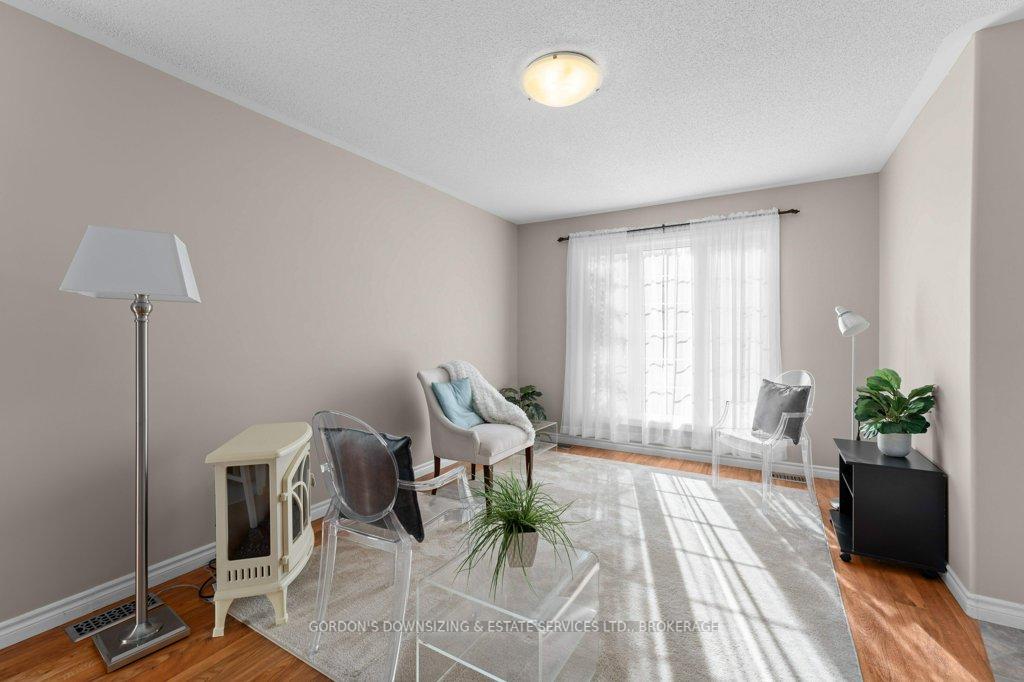 Photo 7 of 687 Arbour Crescent, Kingston, East Gardiners Rd — HOMEH