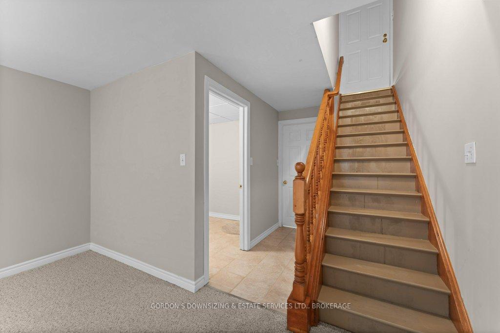 Photo 26 of 687 Arbour Crescent, Kingston, East Gardiners Rd — HOMEH
