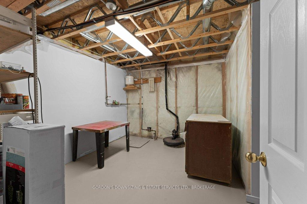 Photo 35 of 687 Arbour Crescent, Kingston, East Gardiners Rd — HOMEH