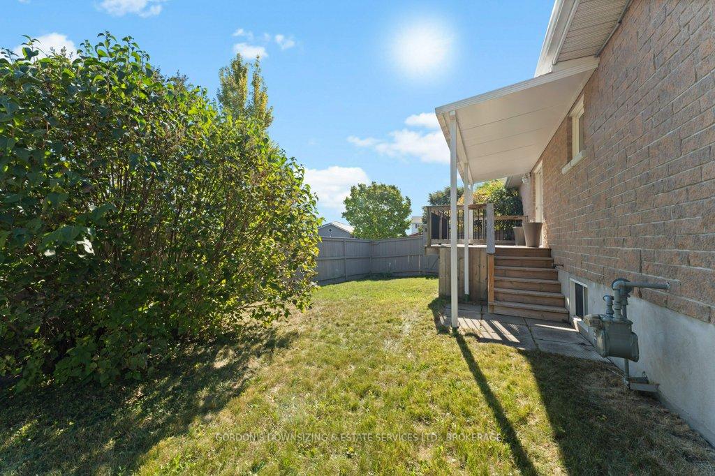 Photo 42 of 687 Arbour Crescent, Kingston, East Gardiners Rd — HOMEH