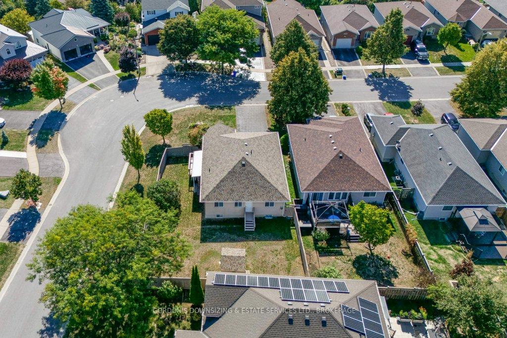 Photo 46 of 687 Arbour Crescent, Kingston, East Gardiners Rd — HOMEH