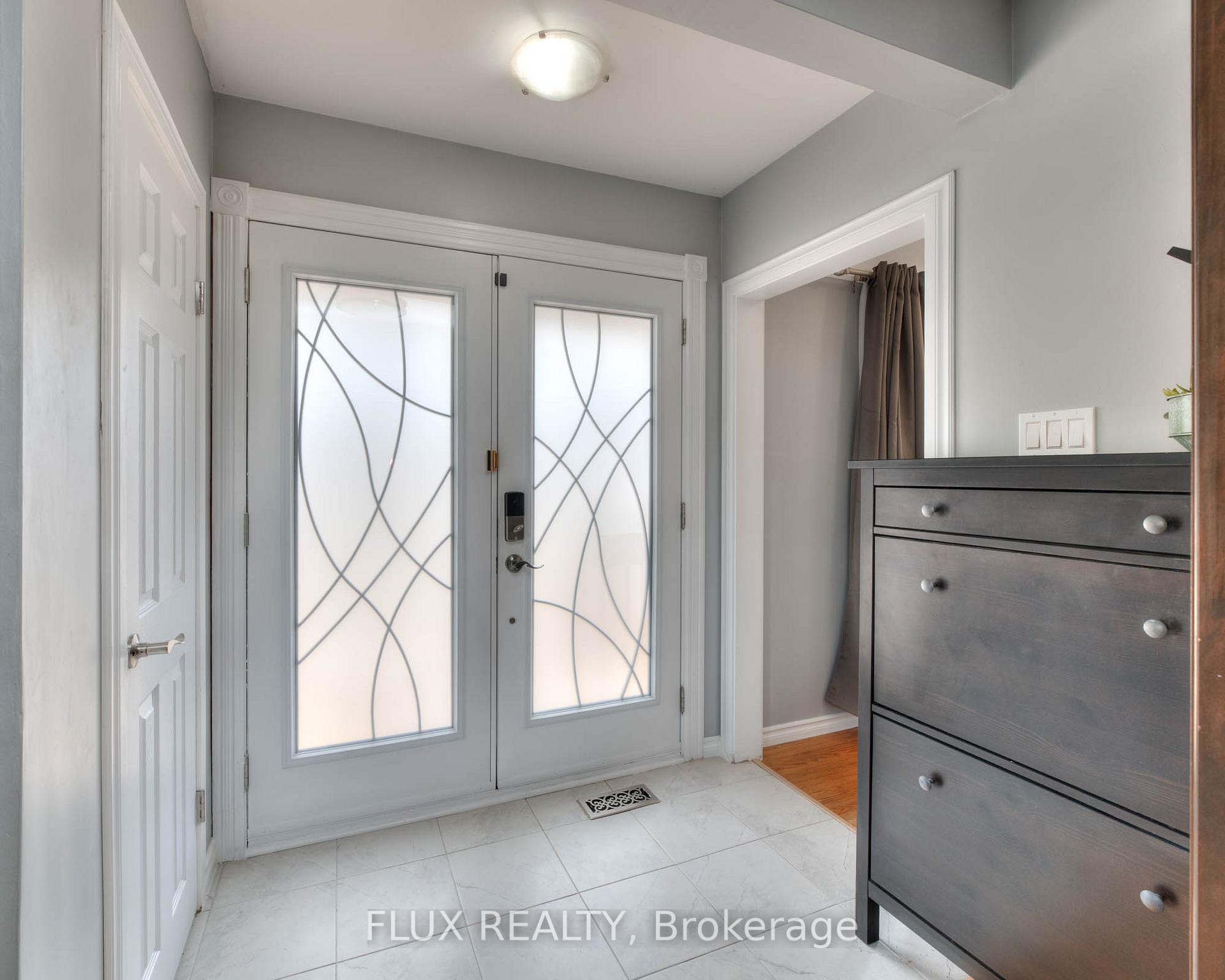 Photo 5 of 36 Perkell Place, Kitchener — HOMEH