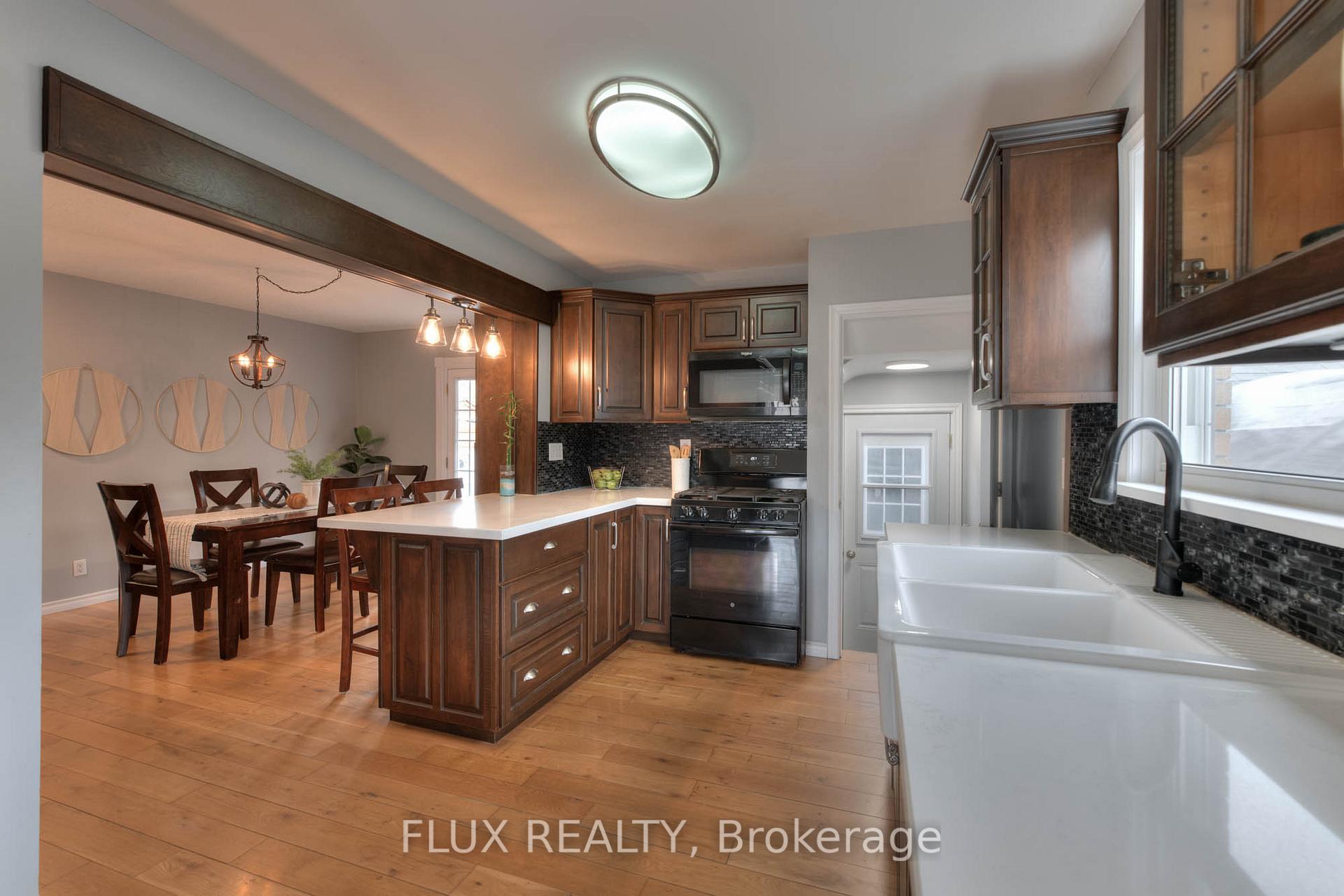 Photo 9 of 36 Perkell Place, Kitchener — HOMEH