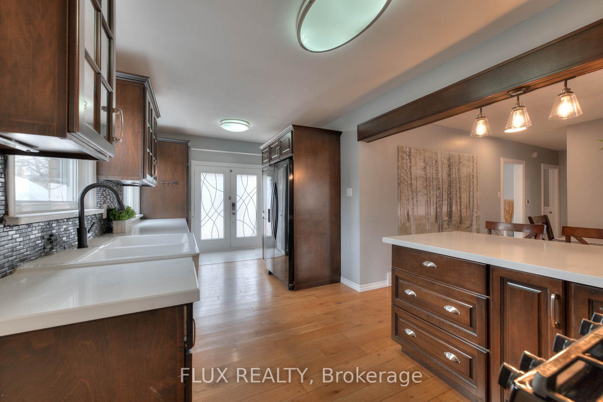Photo 12 of 36 Perkell Place, Kitchener — HOMEH