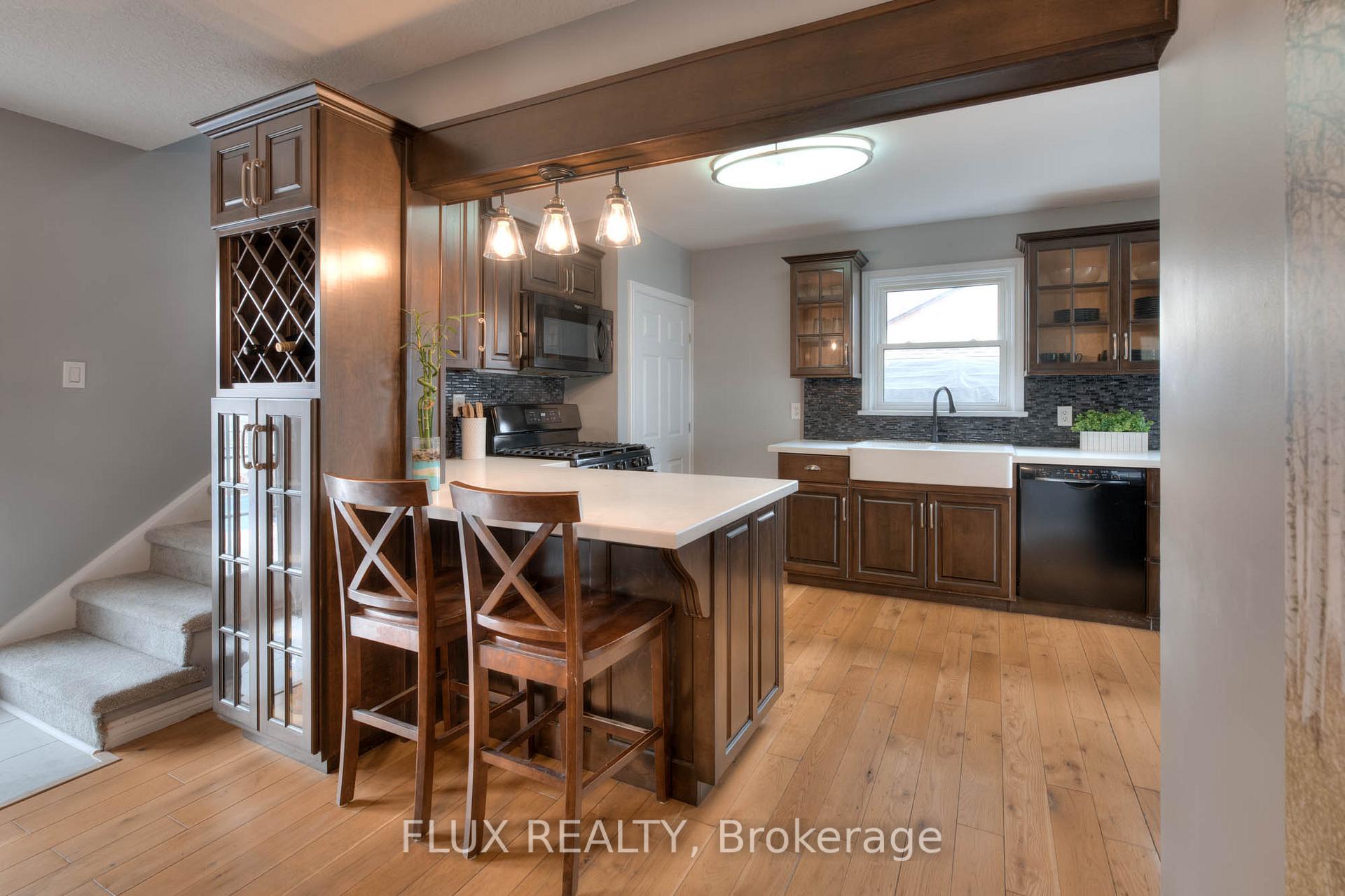 Photo 13 of 36 Perkell Place, Kitchener — HOMEH