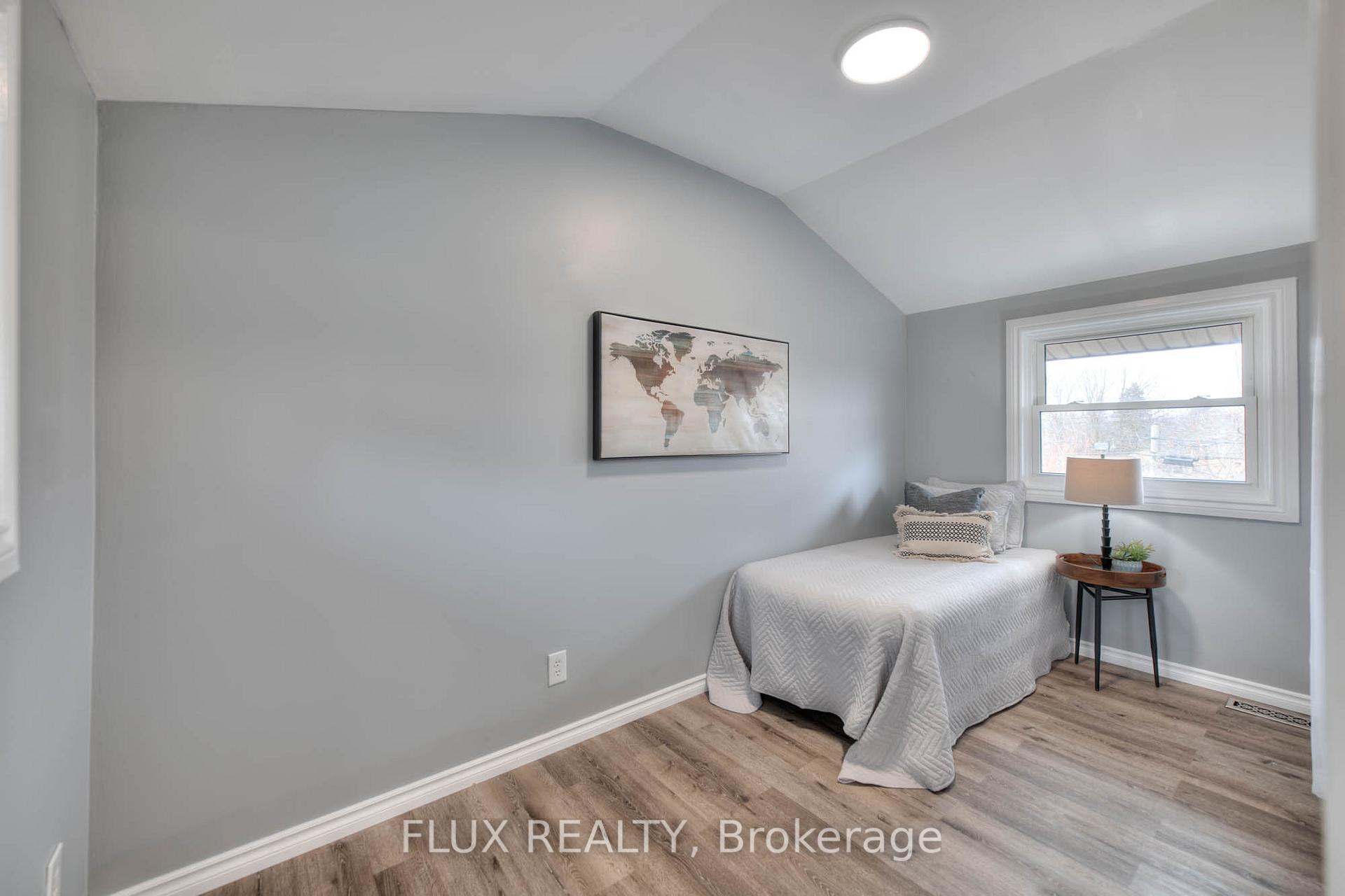 Photo 26 of 36 Perkell Place, Kitchener — HOMEH
