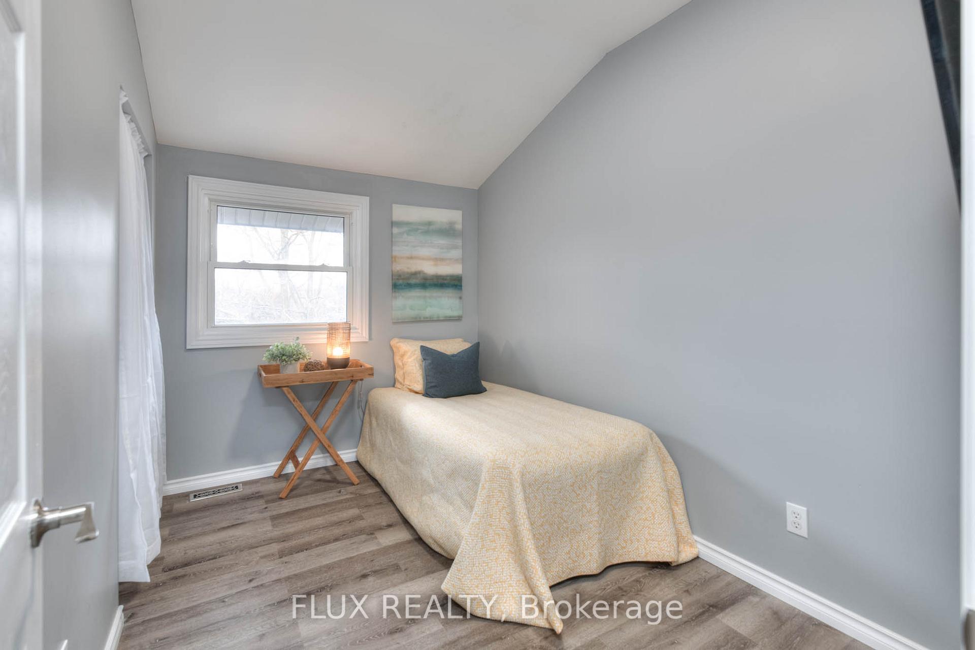 Photo 29 of 36 Perkell Place, Kitchener — HOMEH
