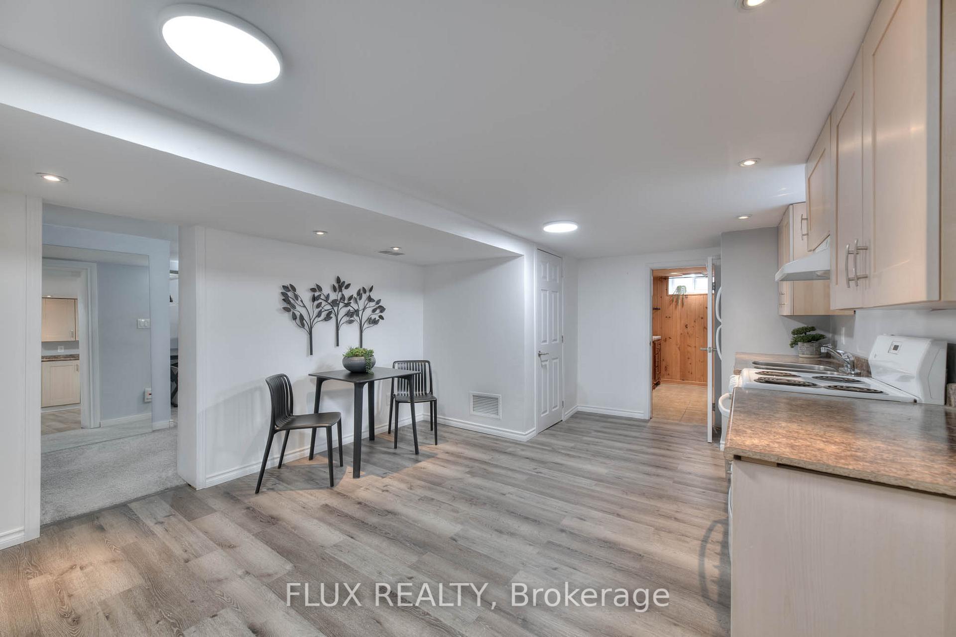 Photo 32 of 36 Perkell Place, Kitchener — HOMEH