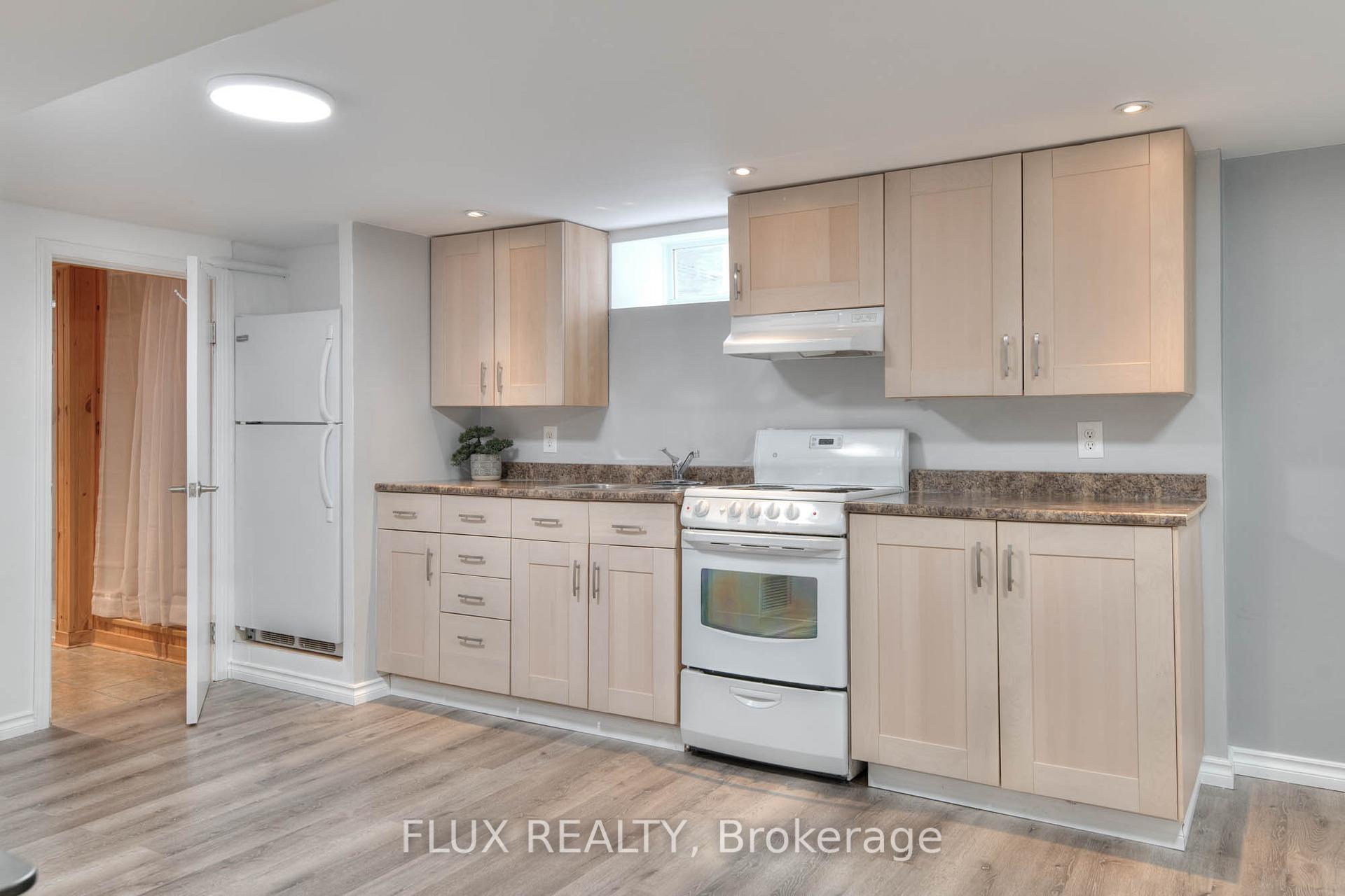 Photo 35 of 36 Perkell Place, Kitchener — HOMEH