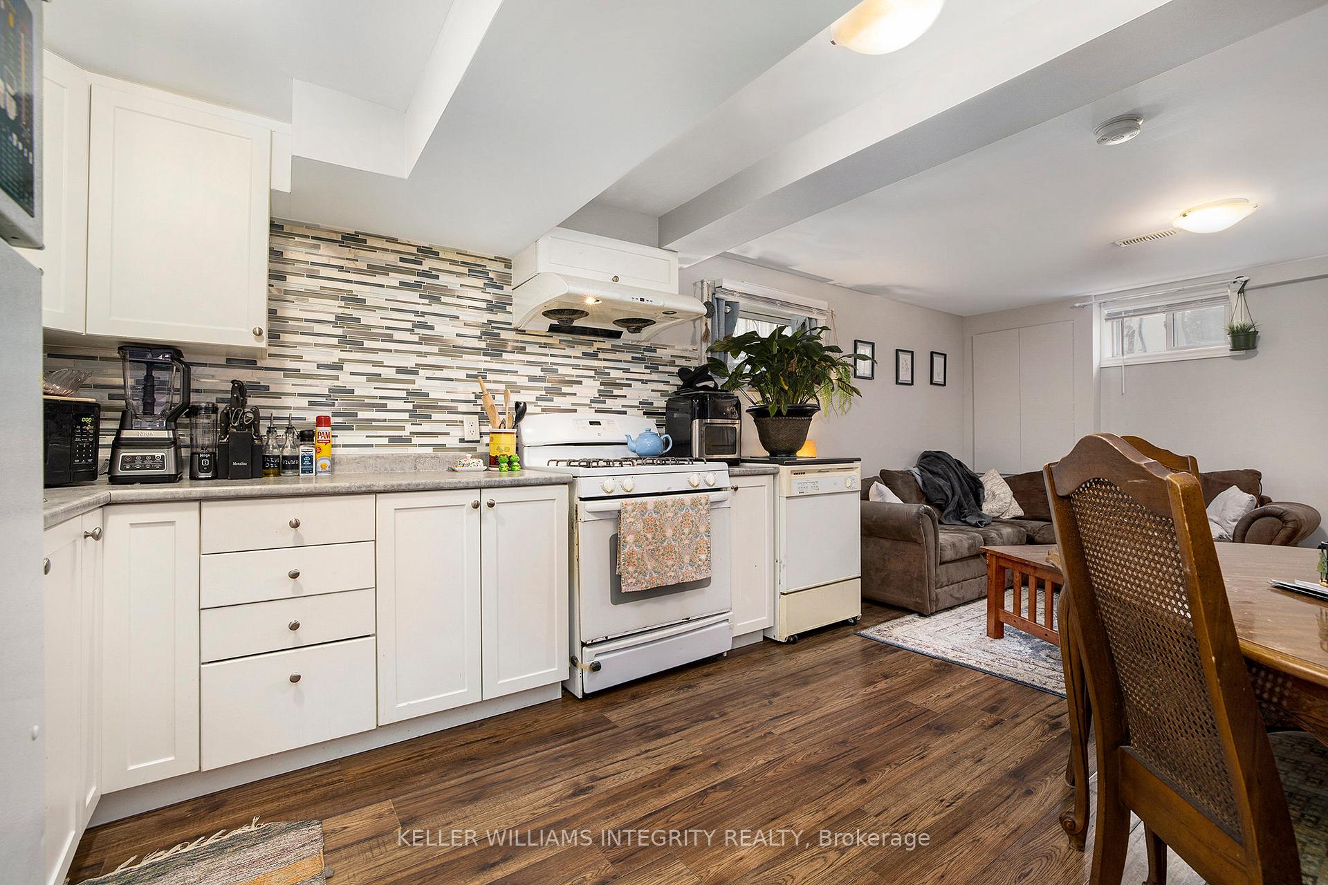 Photo 12 of 50 Binscarth Crescent, Ottawa, Kanata - Glencairn/Hazeldean — HOMEH