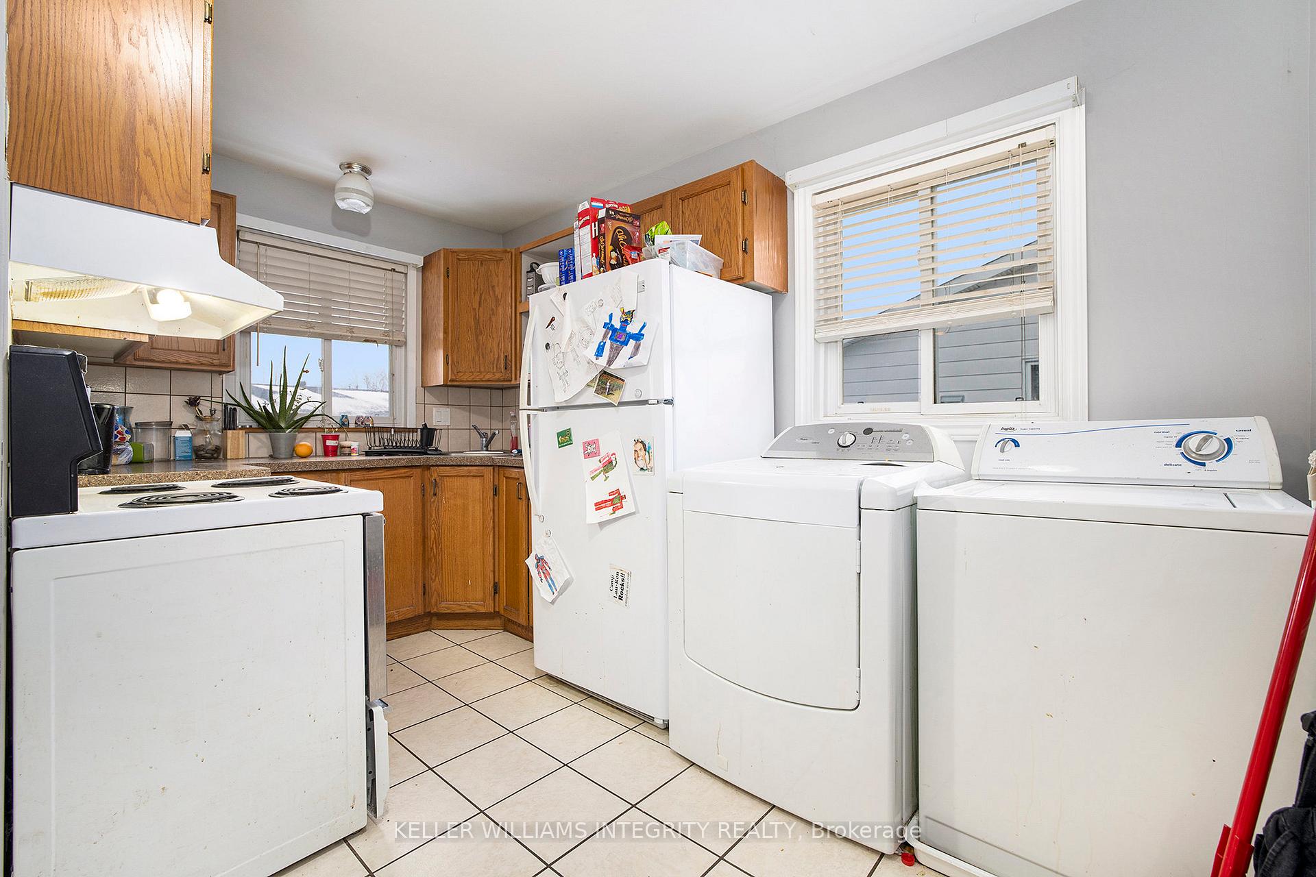 Photo 21 of 50 Binscarth Crescent, Ottawa, Kanata - Glencairn/Hazeldean — HOMEH