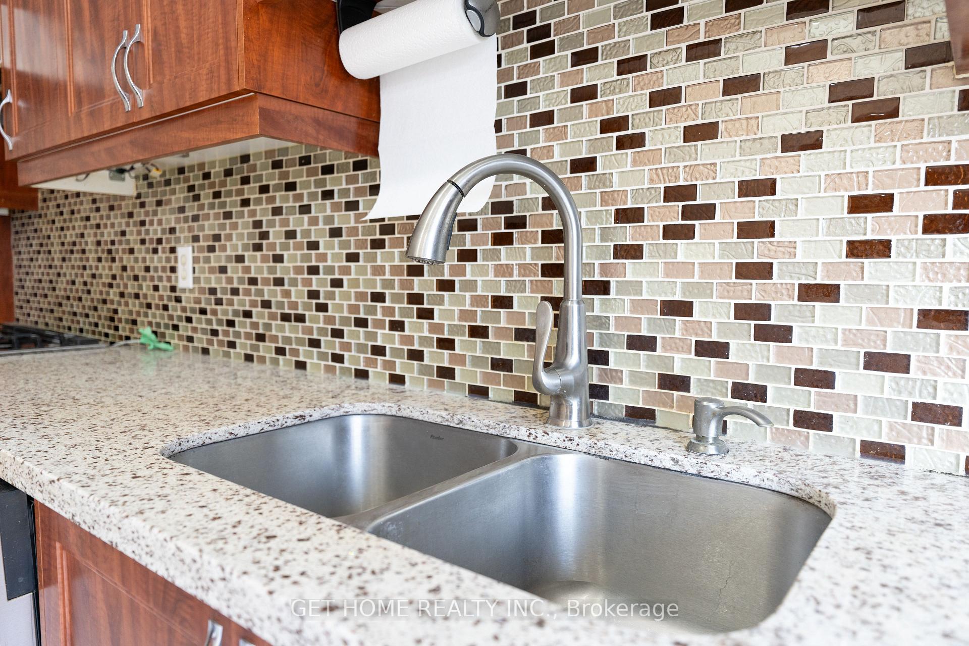 Photo 14 of 163 Roy Rainey Avenue, Markham, Wismer — HOMEH
